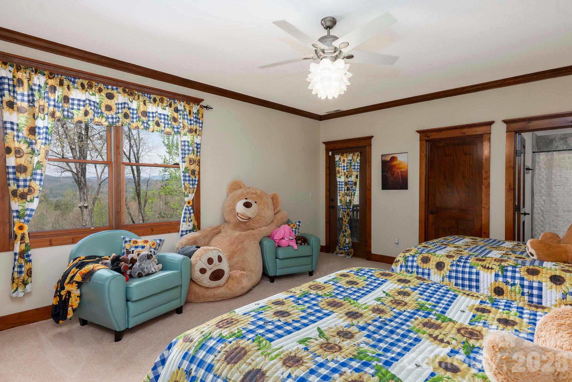 main property photo 13