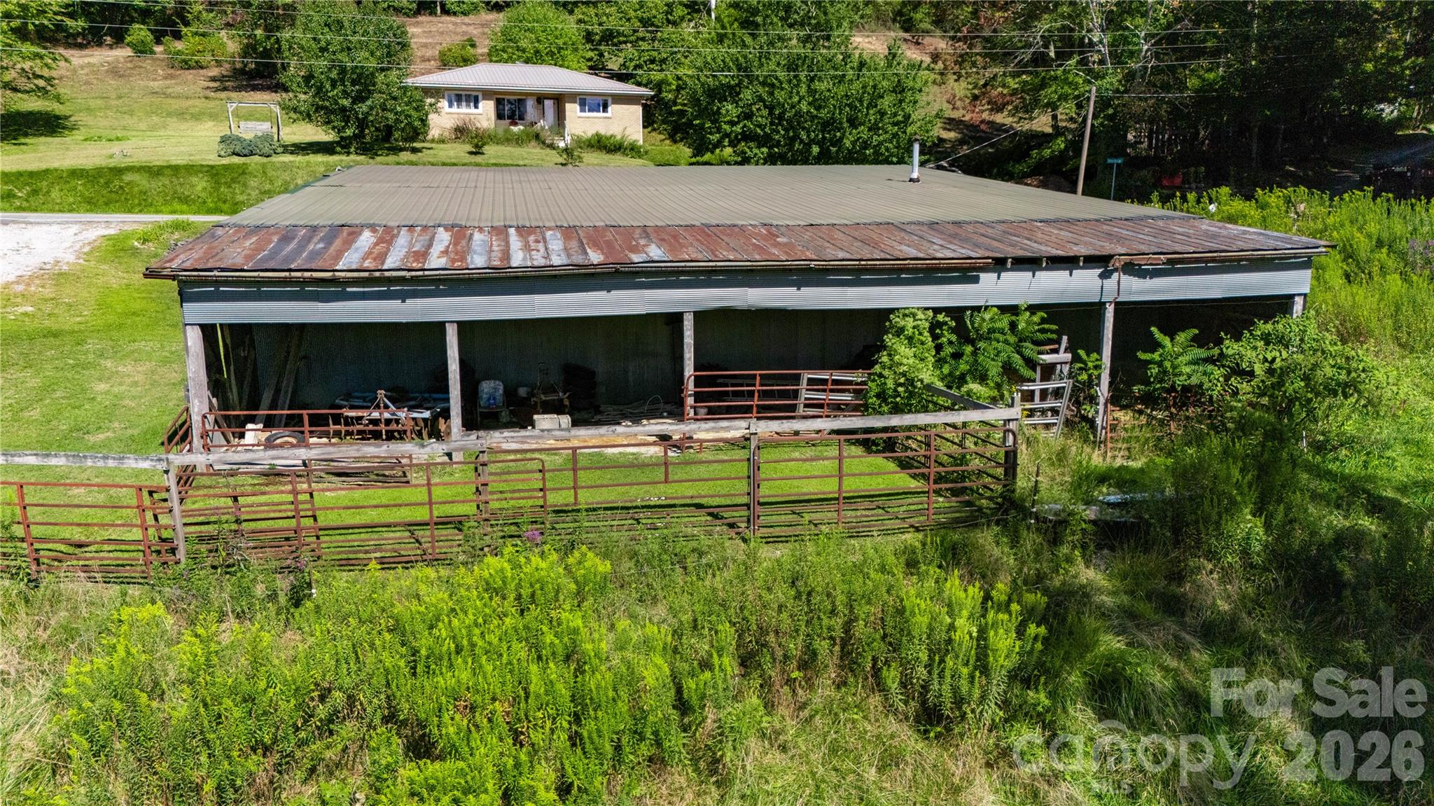 main property photo 29