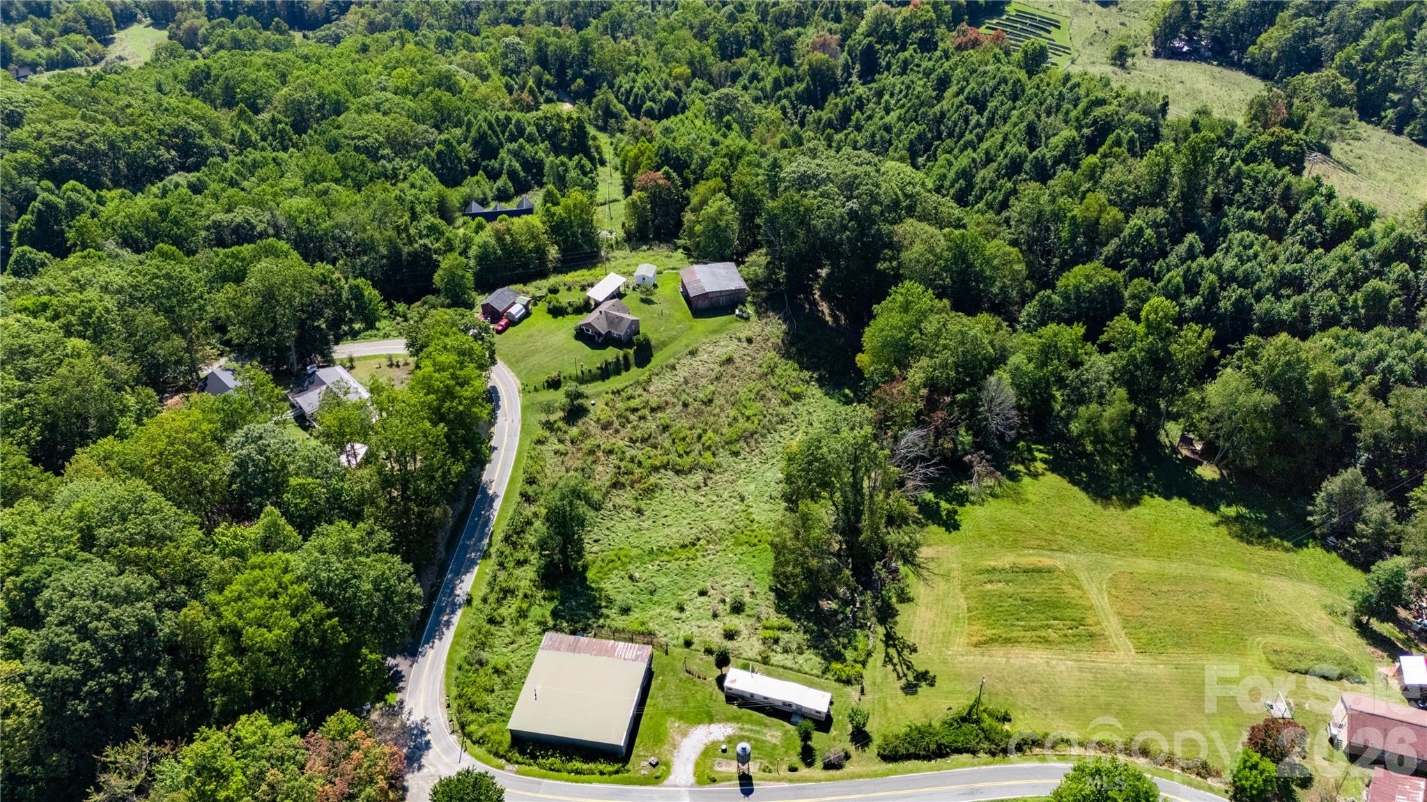 main property photo 3