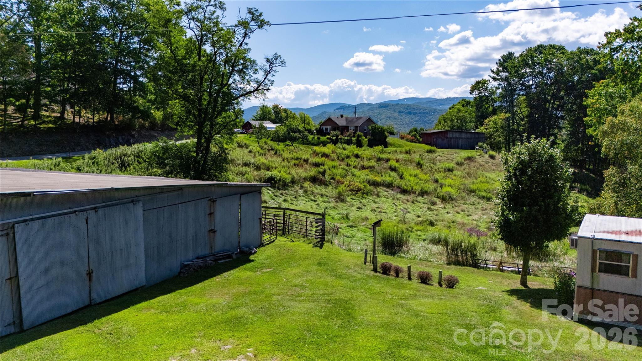 main property photo 30