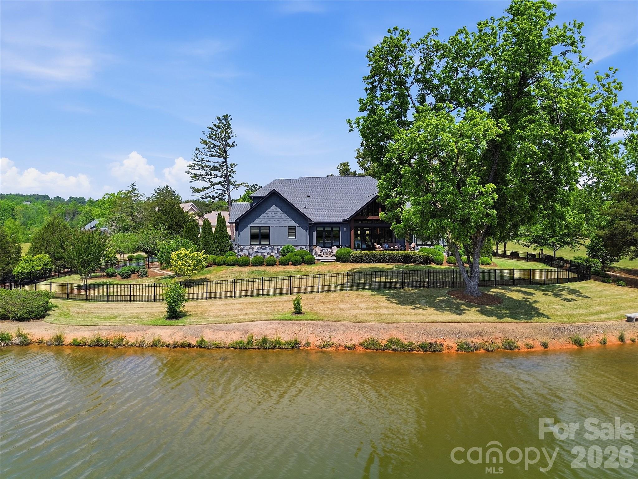 main property photo 41