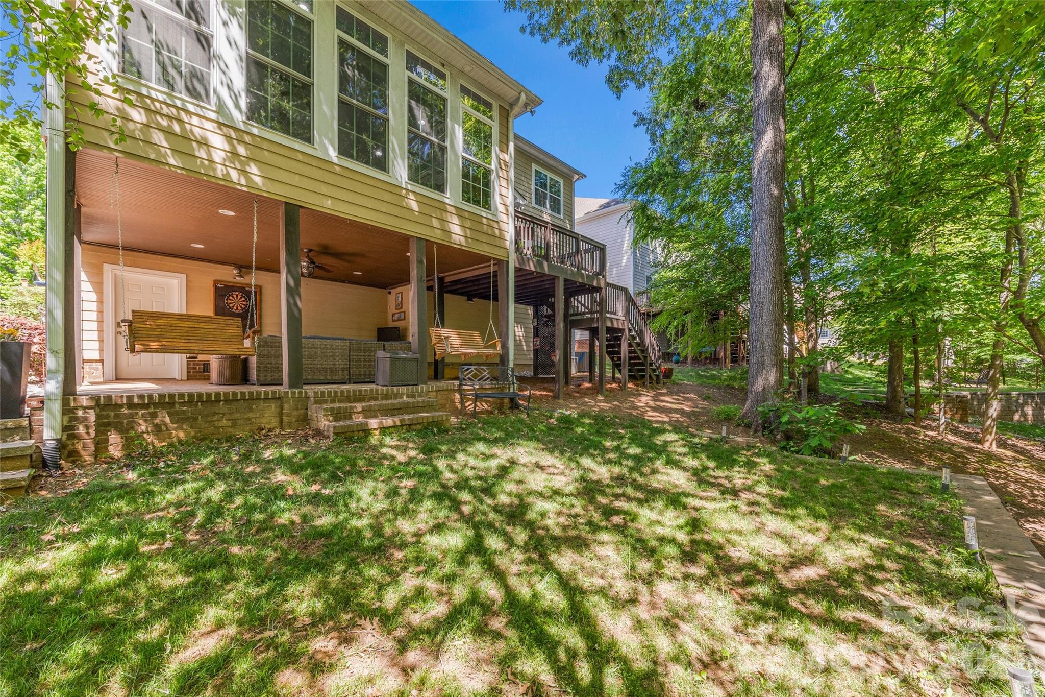 main property photo 32