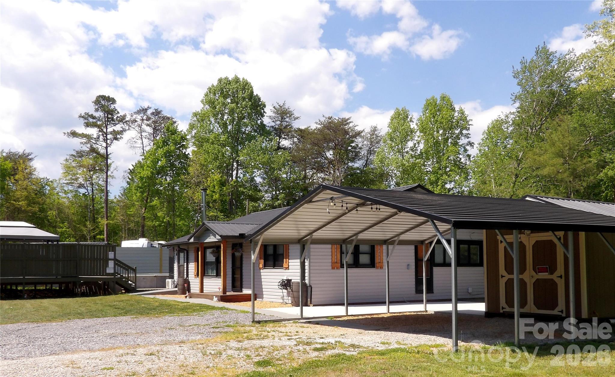 main property photo 4