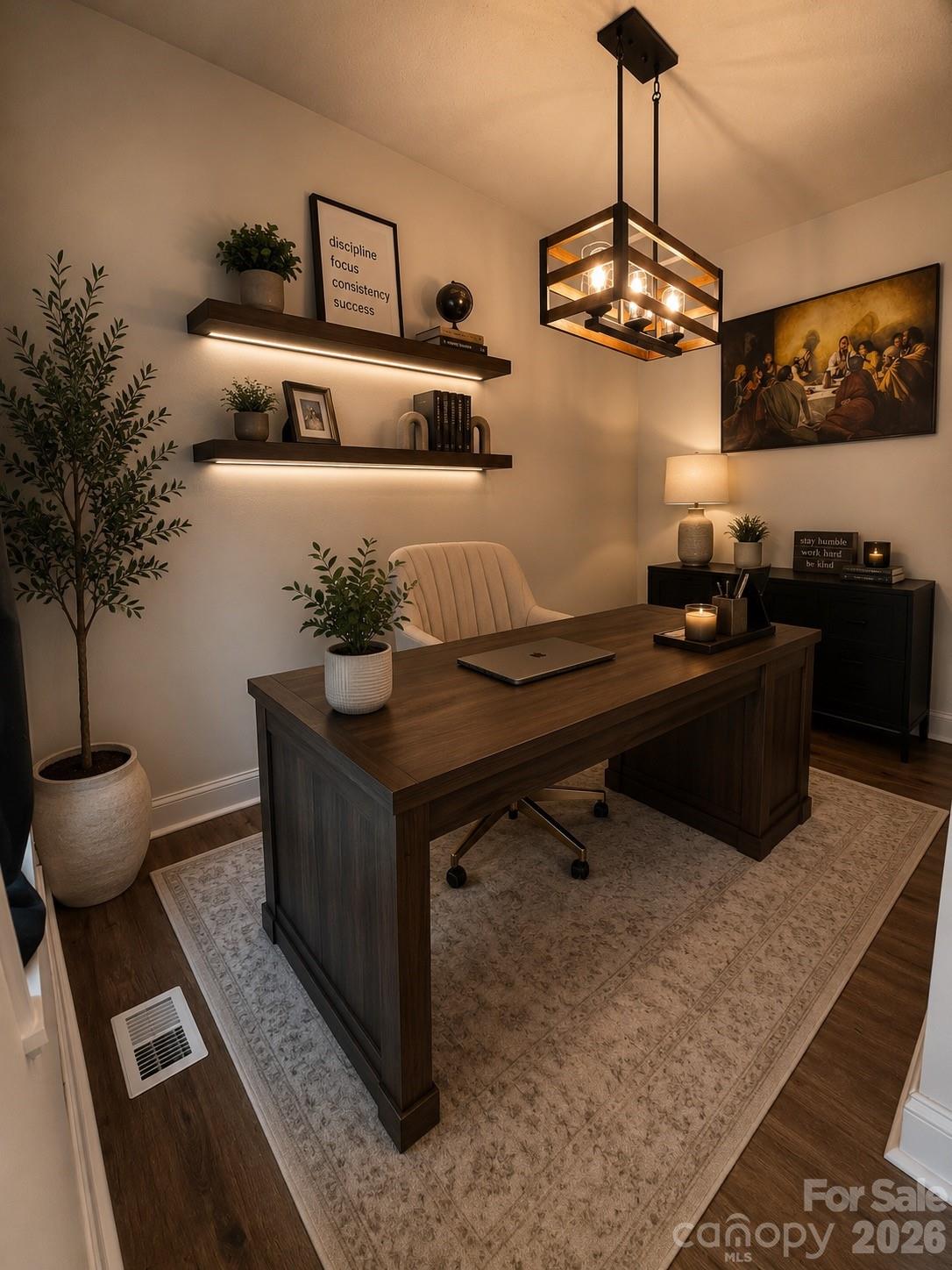 main property photo 9