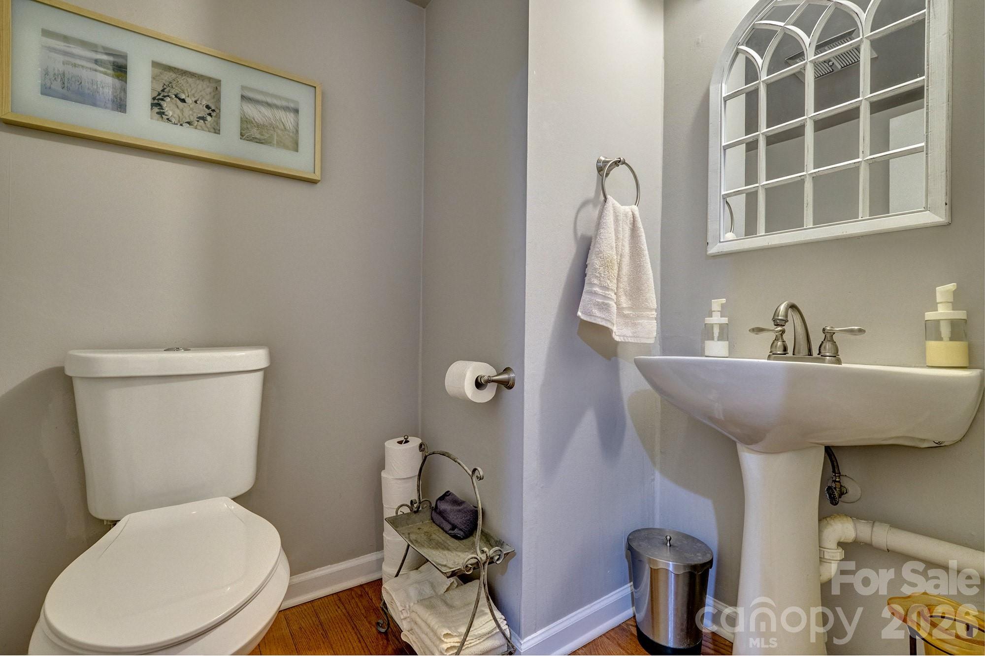 main property photo 14