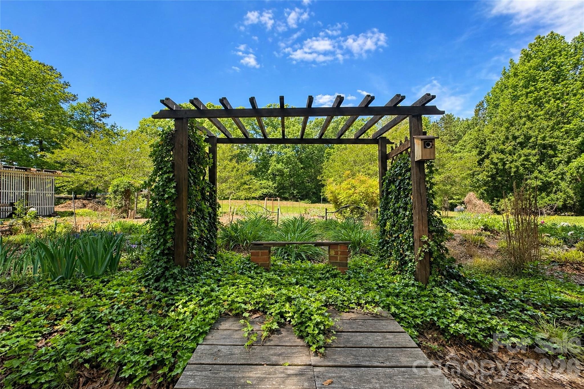 main property photo 29