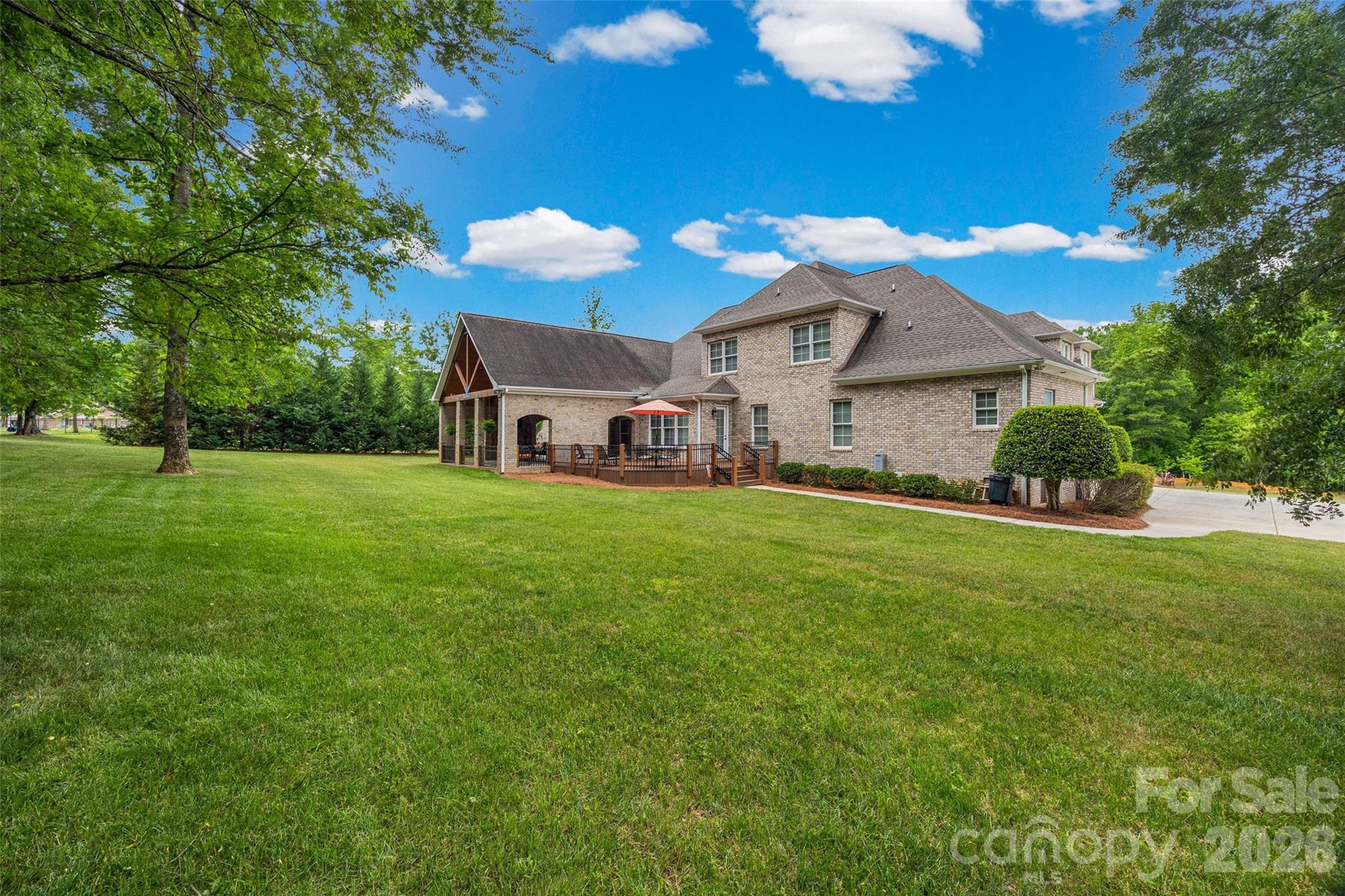 main property photo 39