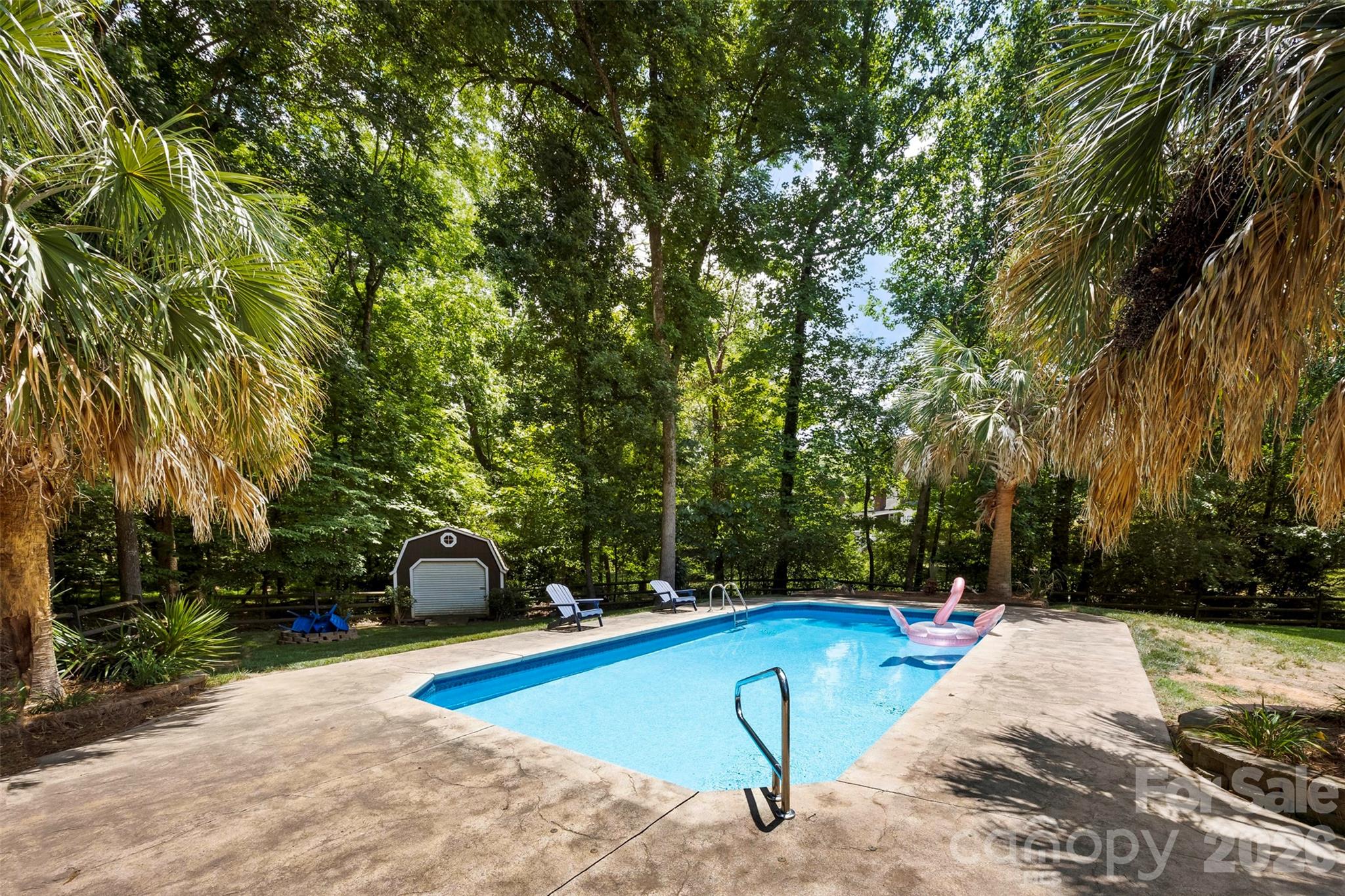 main property photo 32