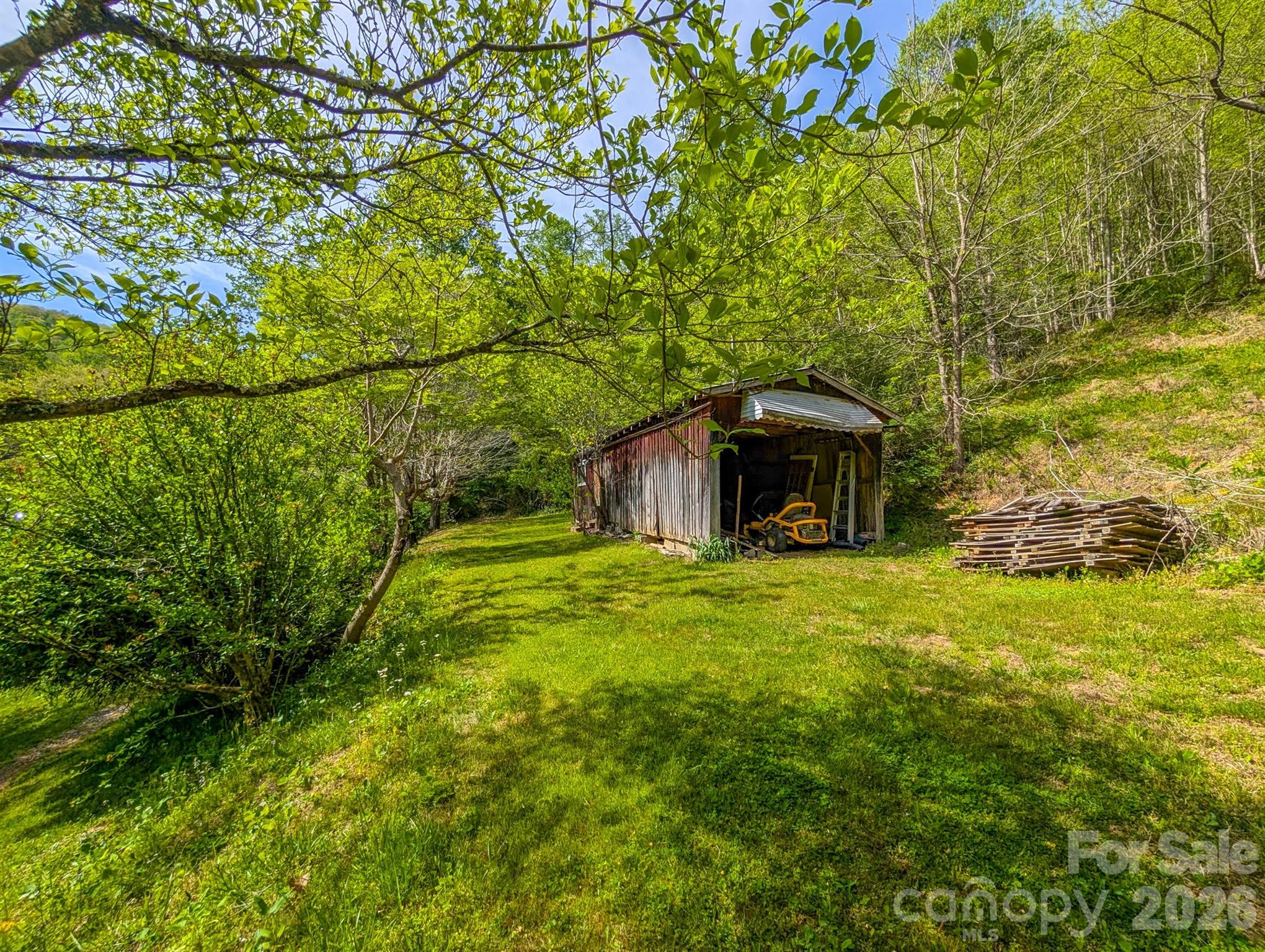 main property photo 31