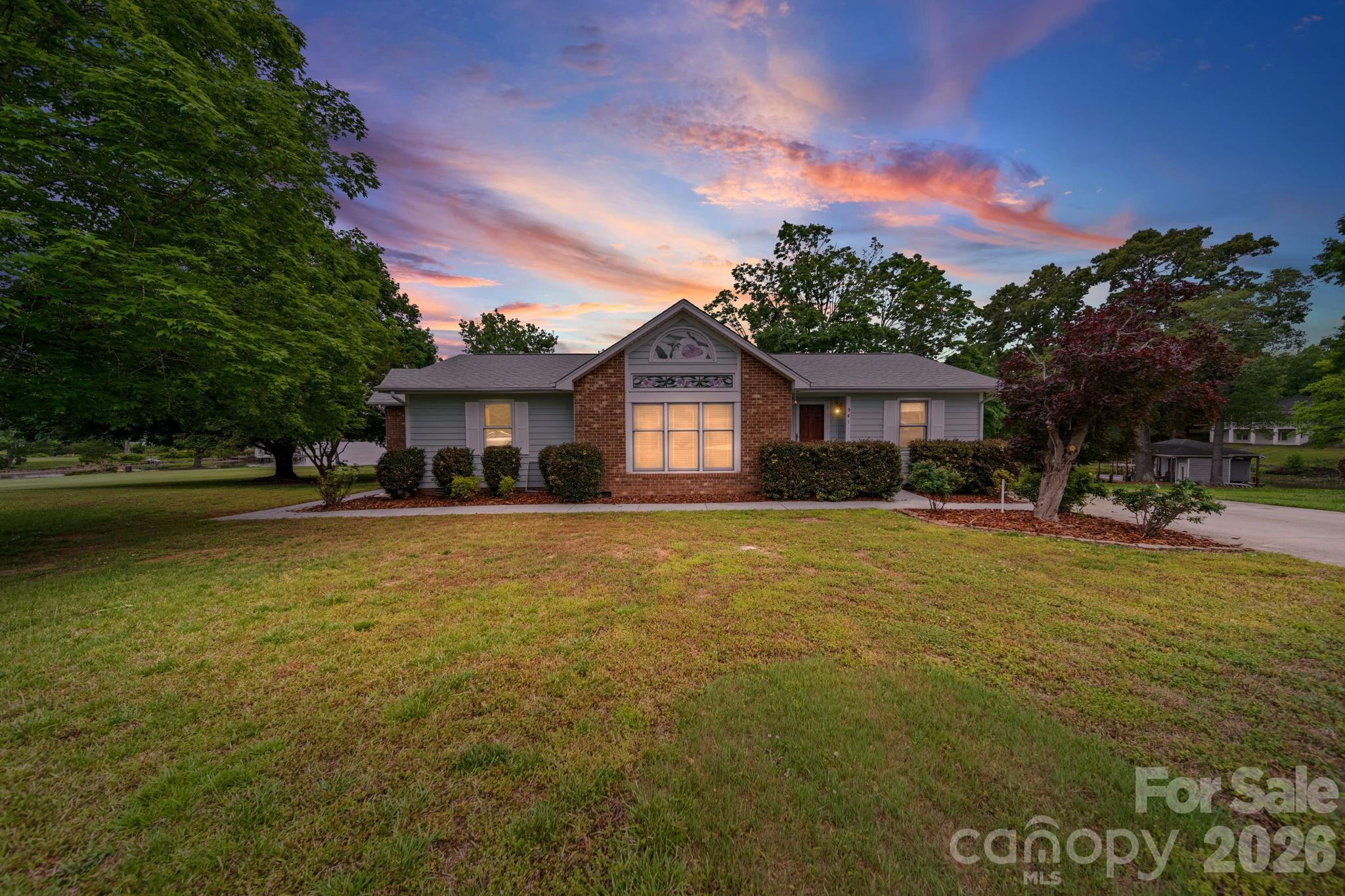 main property photo 3