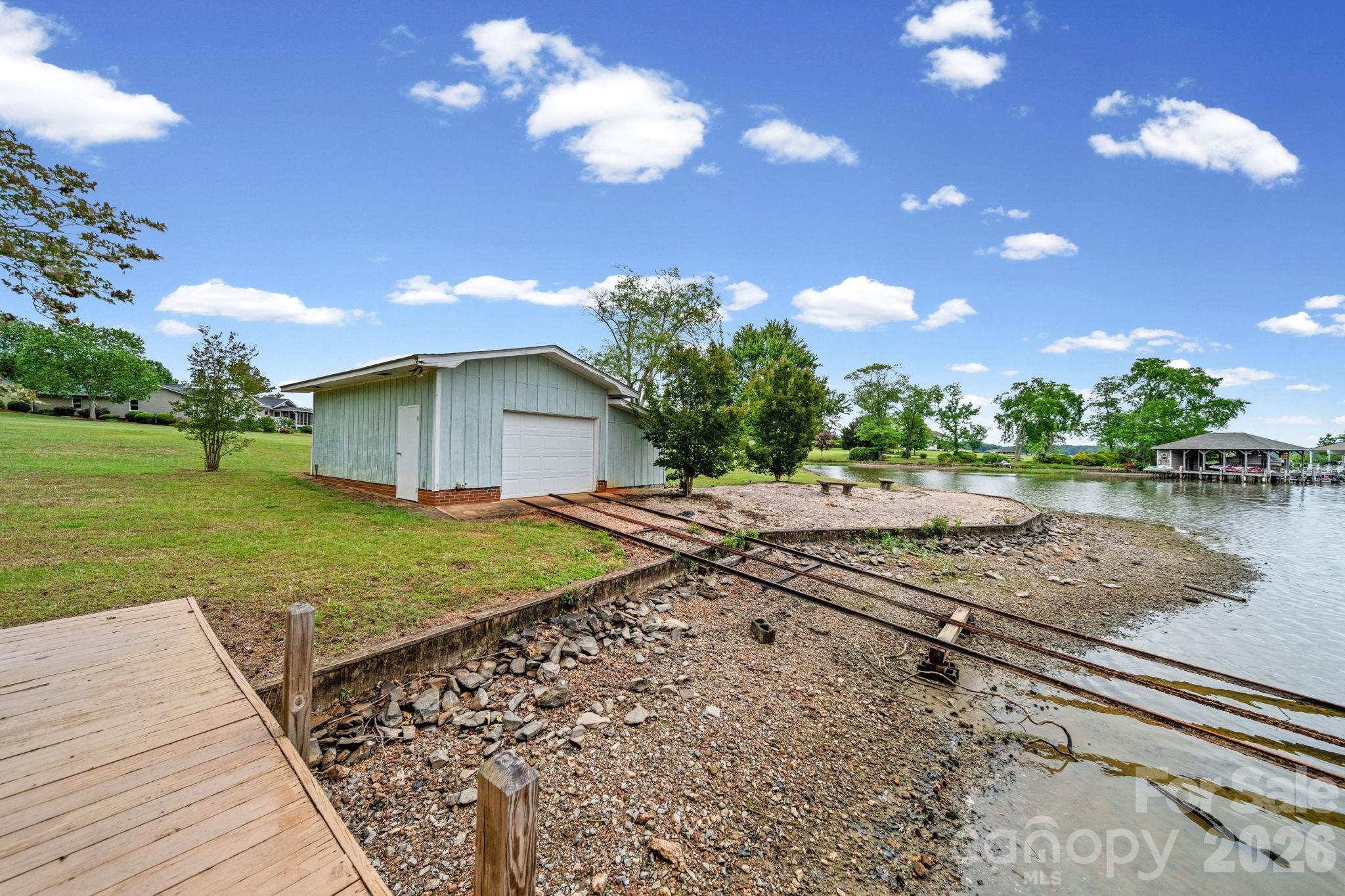 main property photo 32