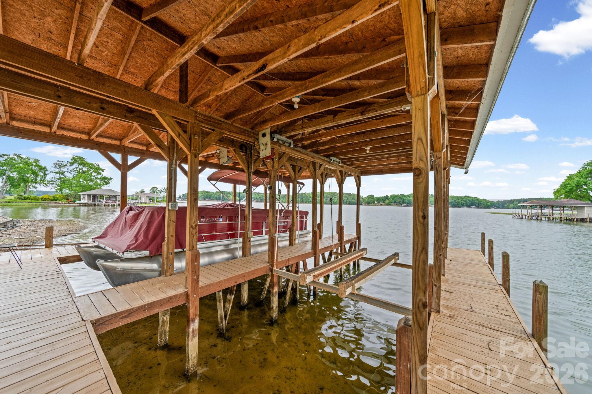 main property photo 34