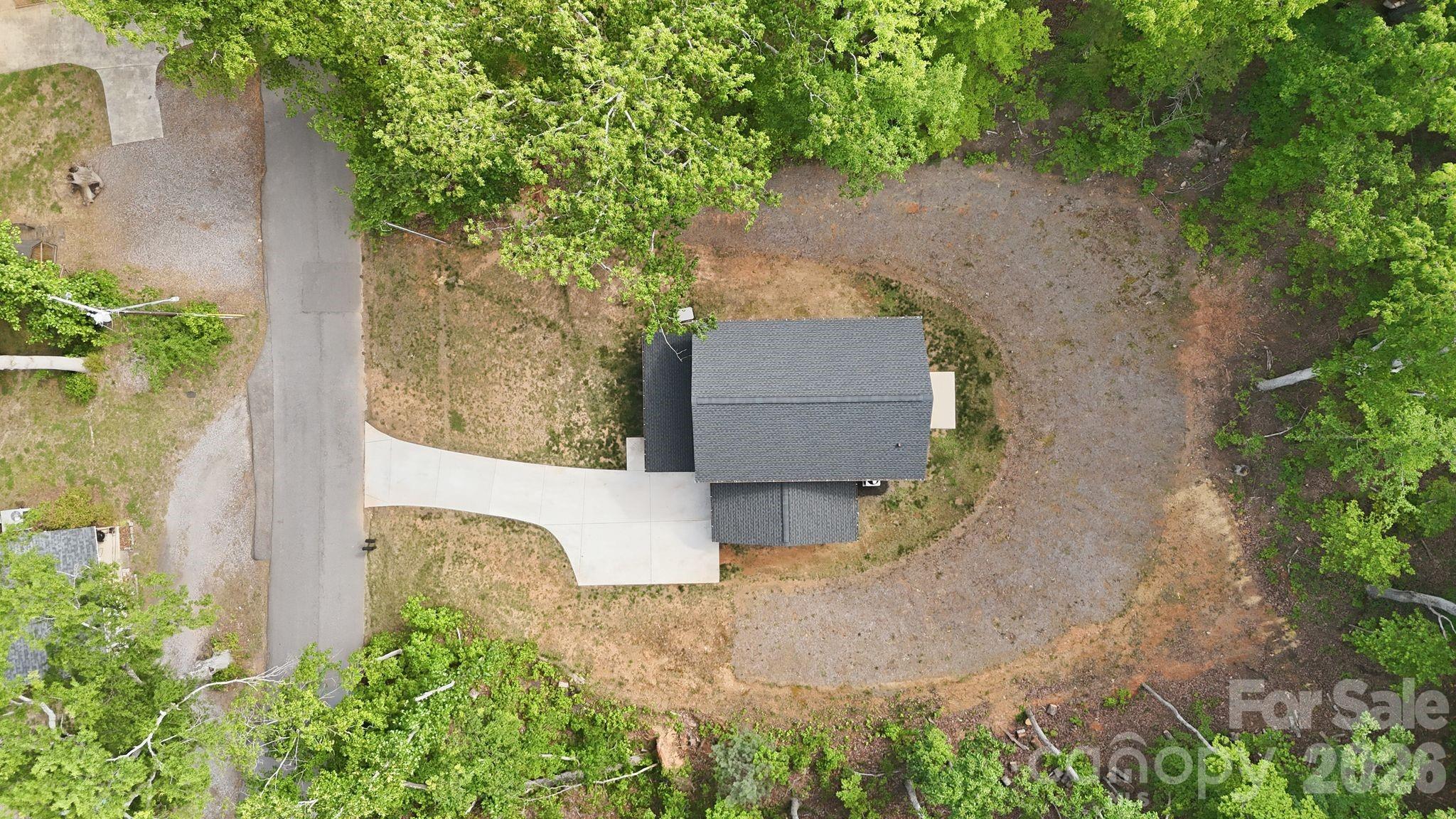main property photo 28