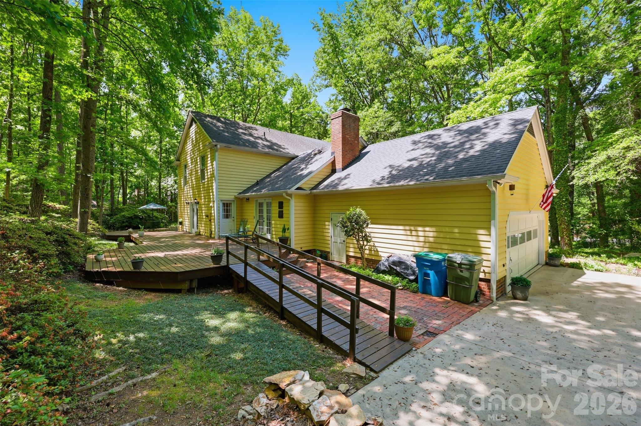 main property photo 36