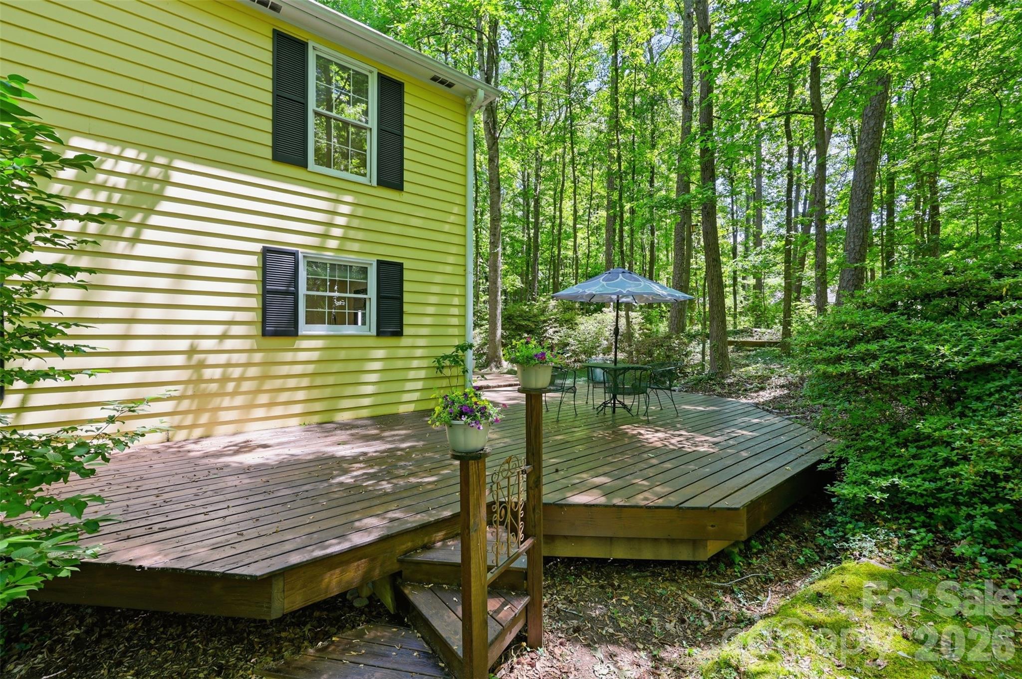 main property photo 40