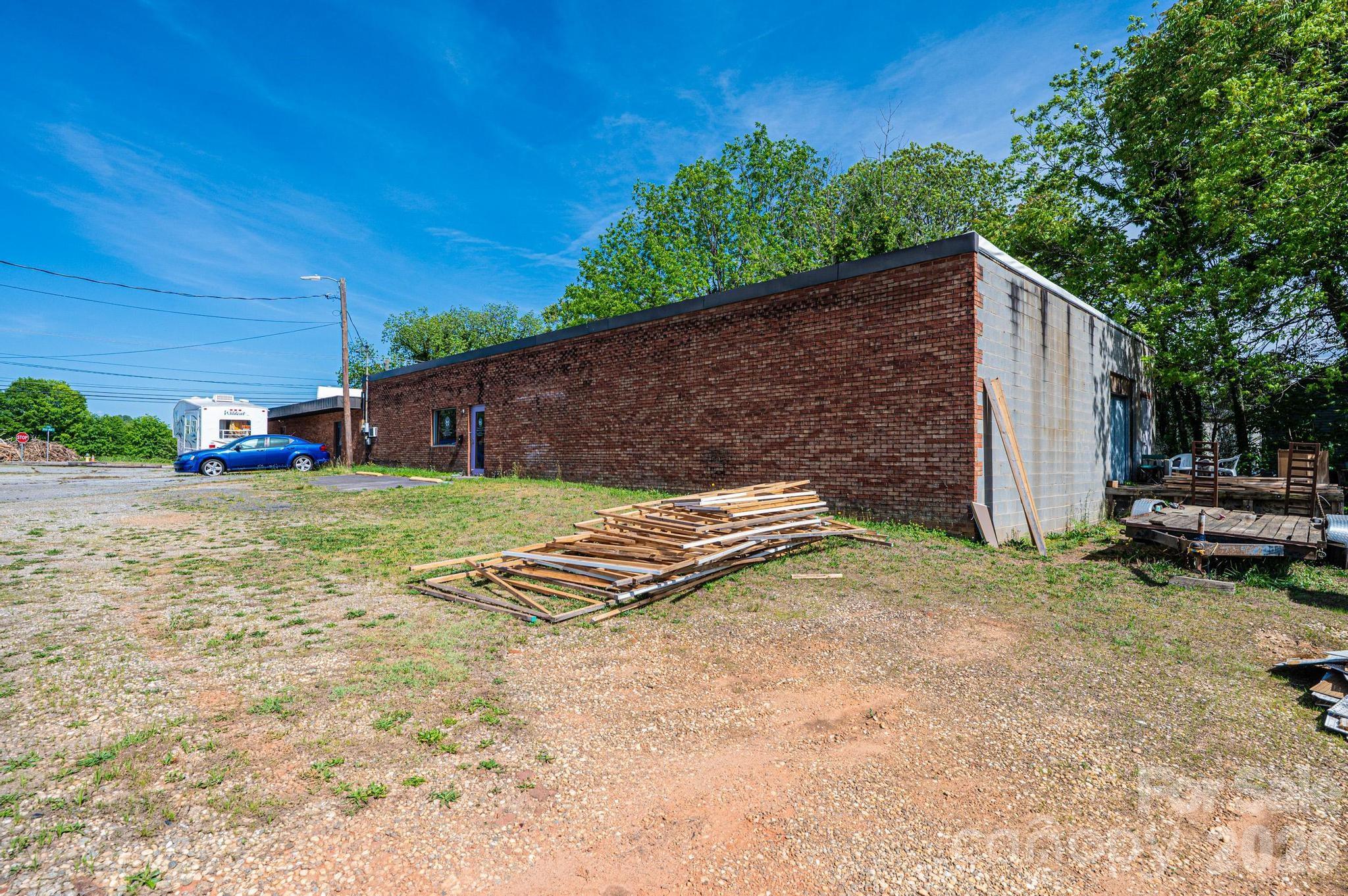 main property photo 5