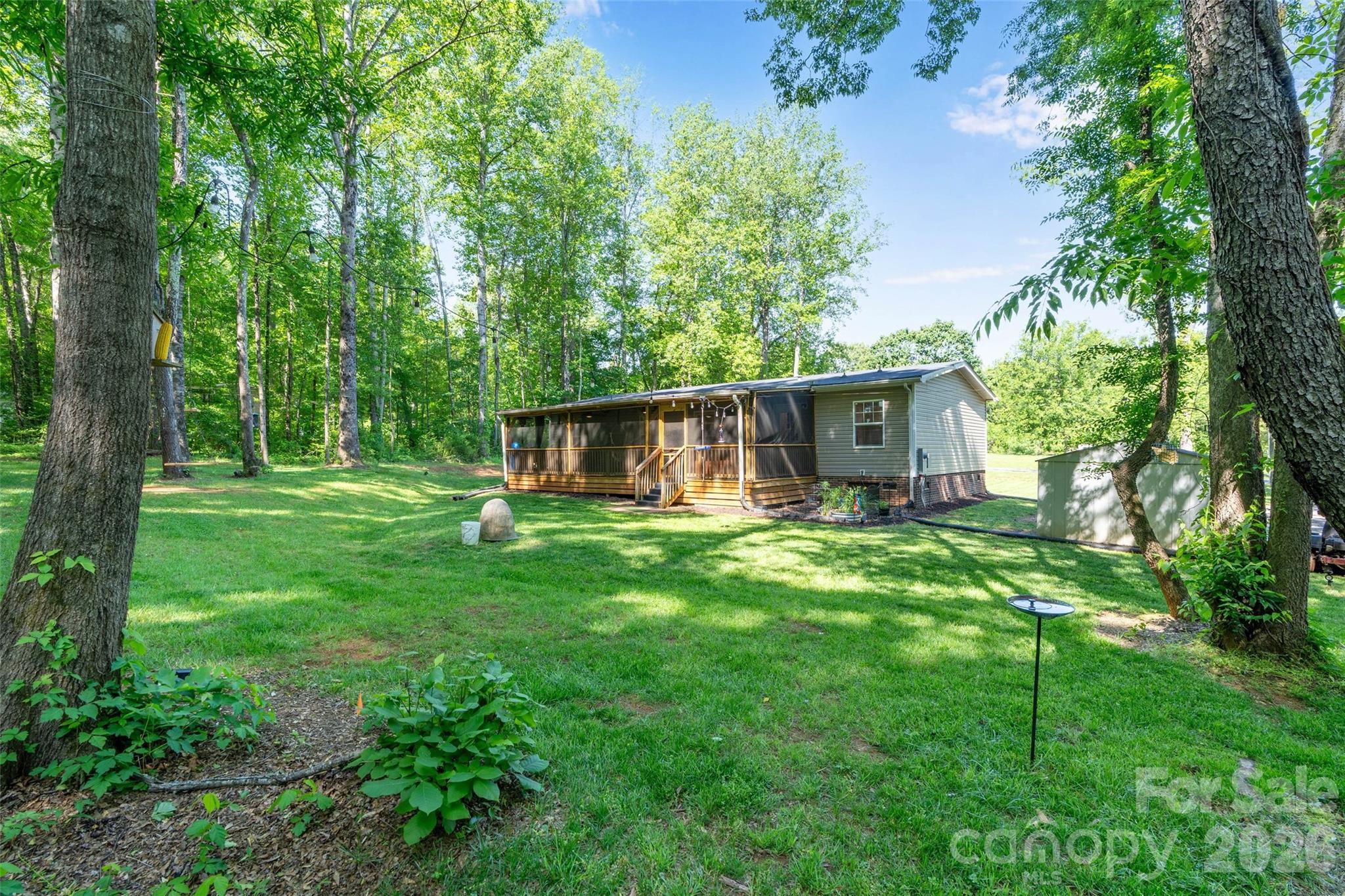 main property photo 28