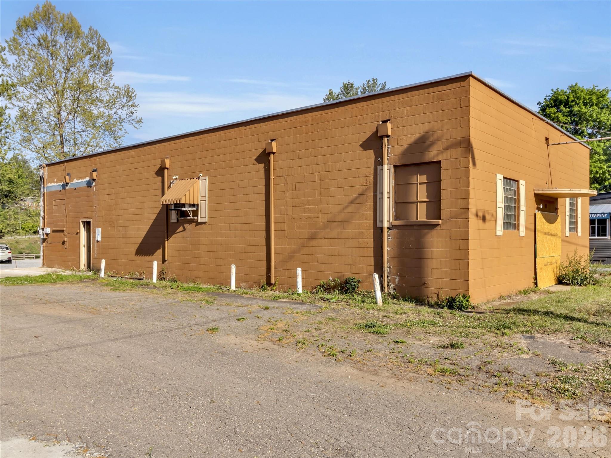 main property photo 4