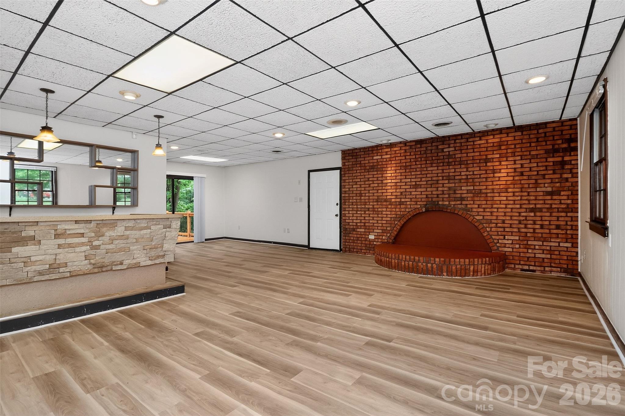 main property photo 33