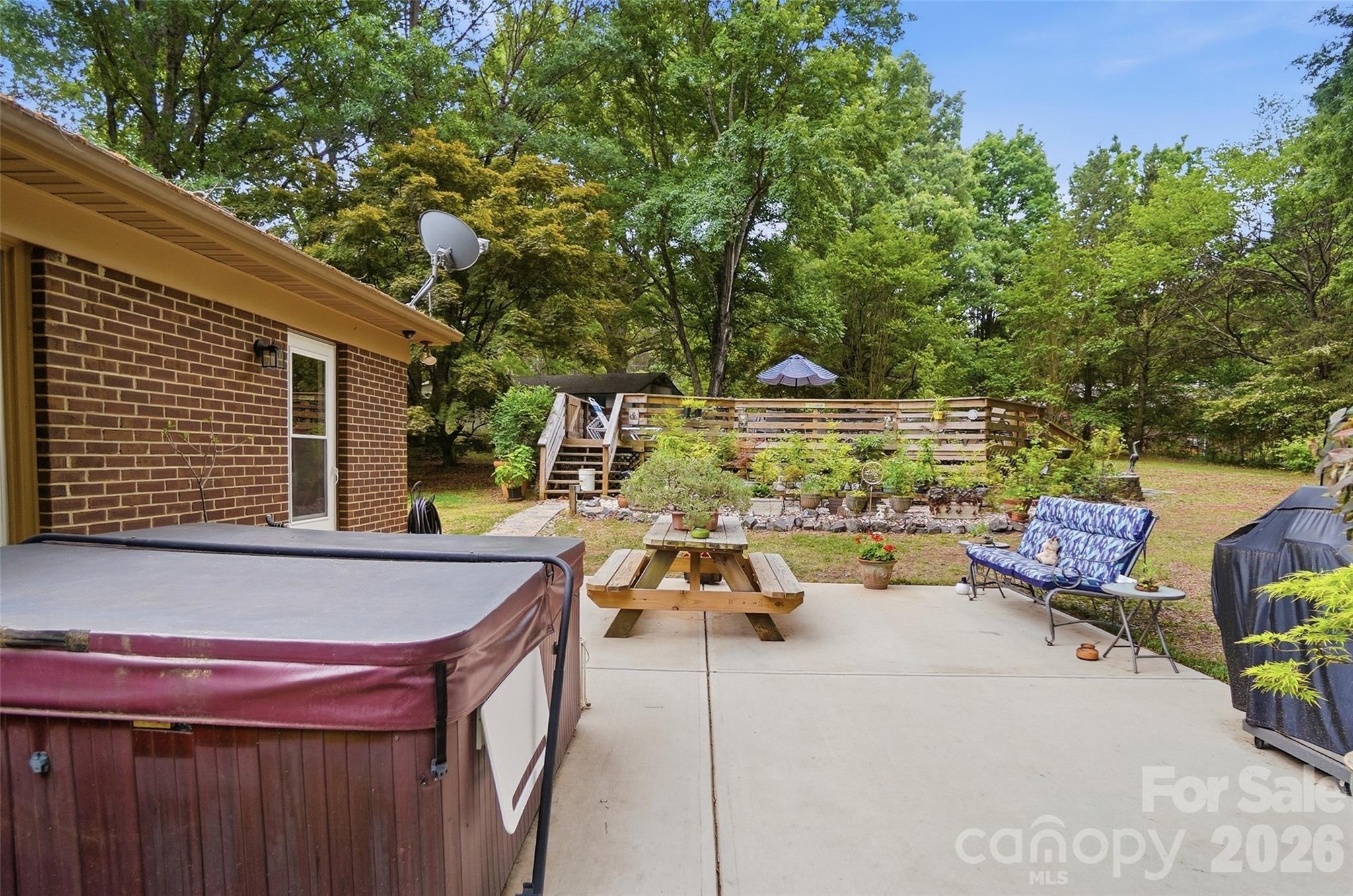 main property photo 43