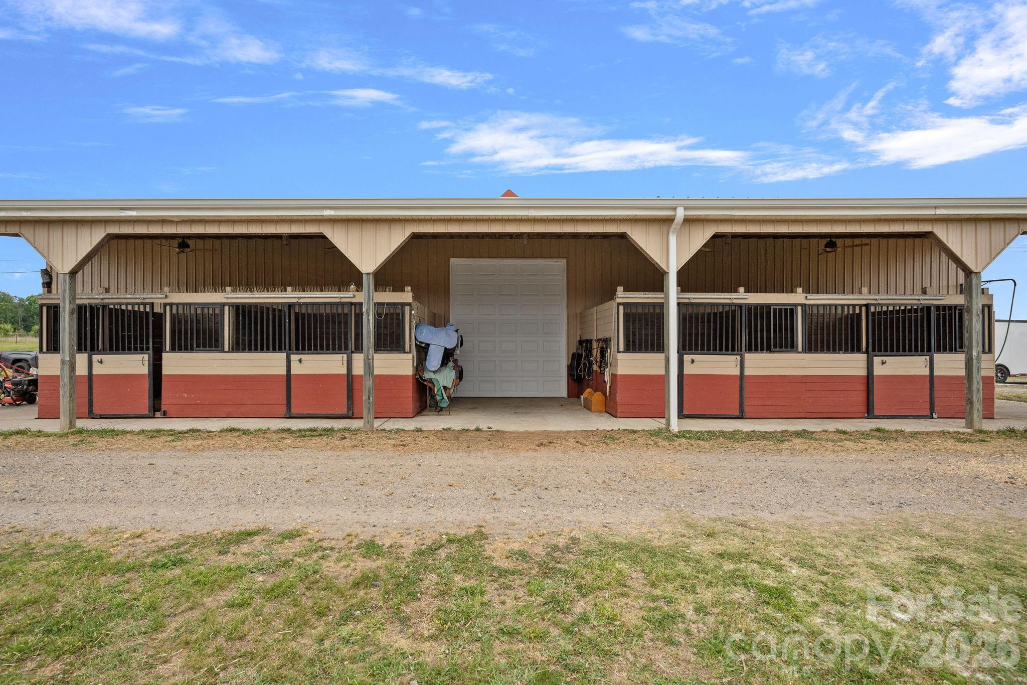 main property photo 15