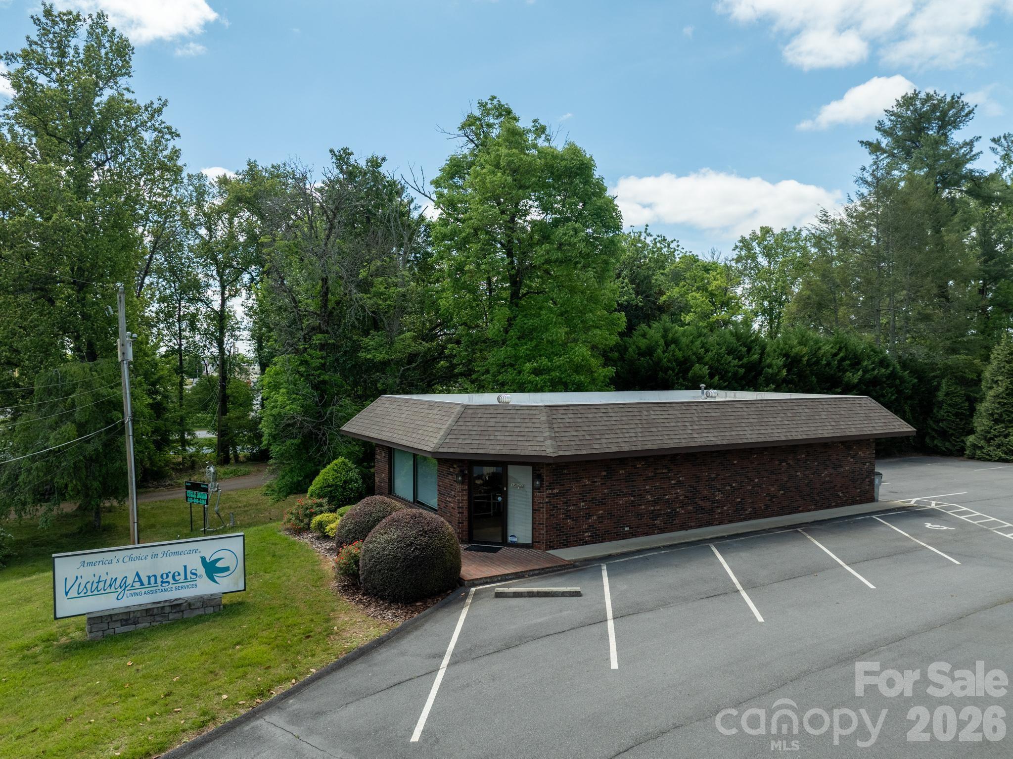 main property photo 36