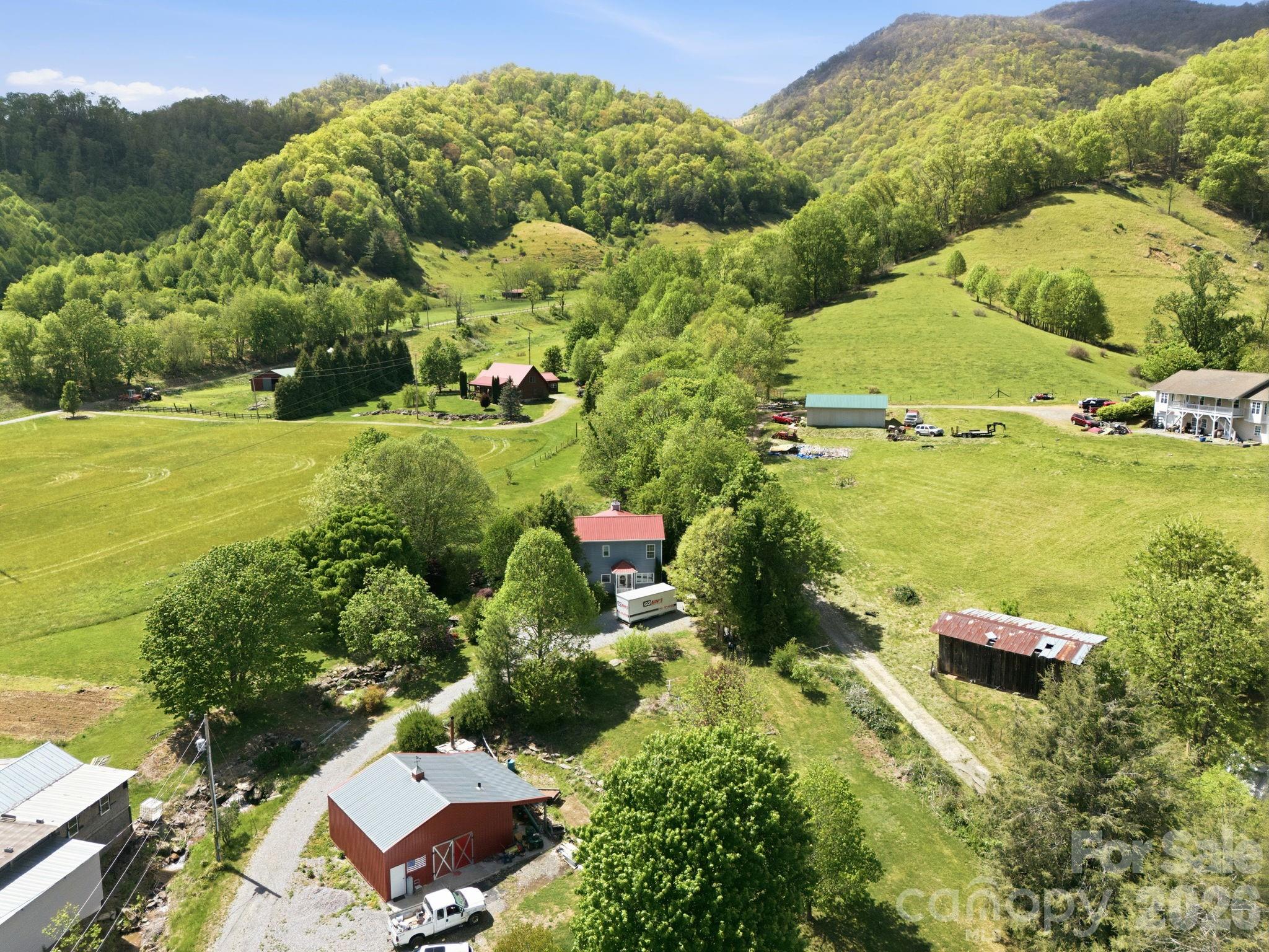 main property photo 3