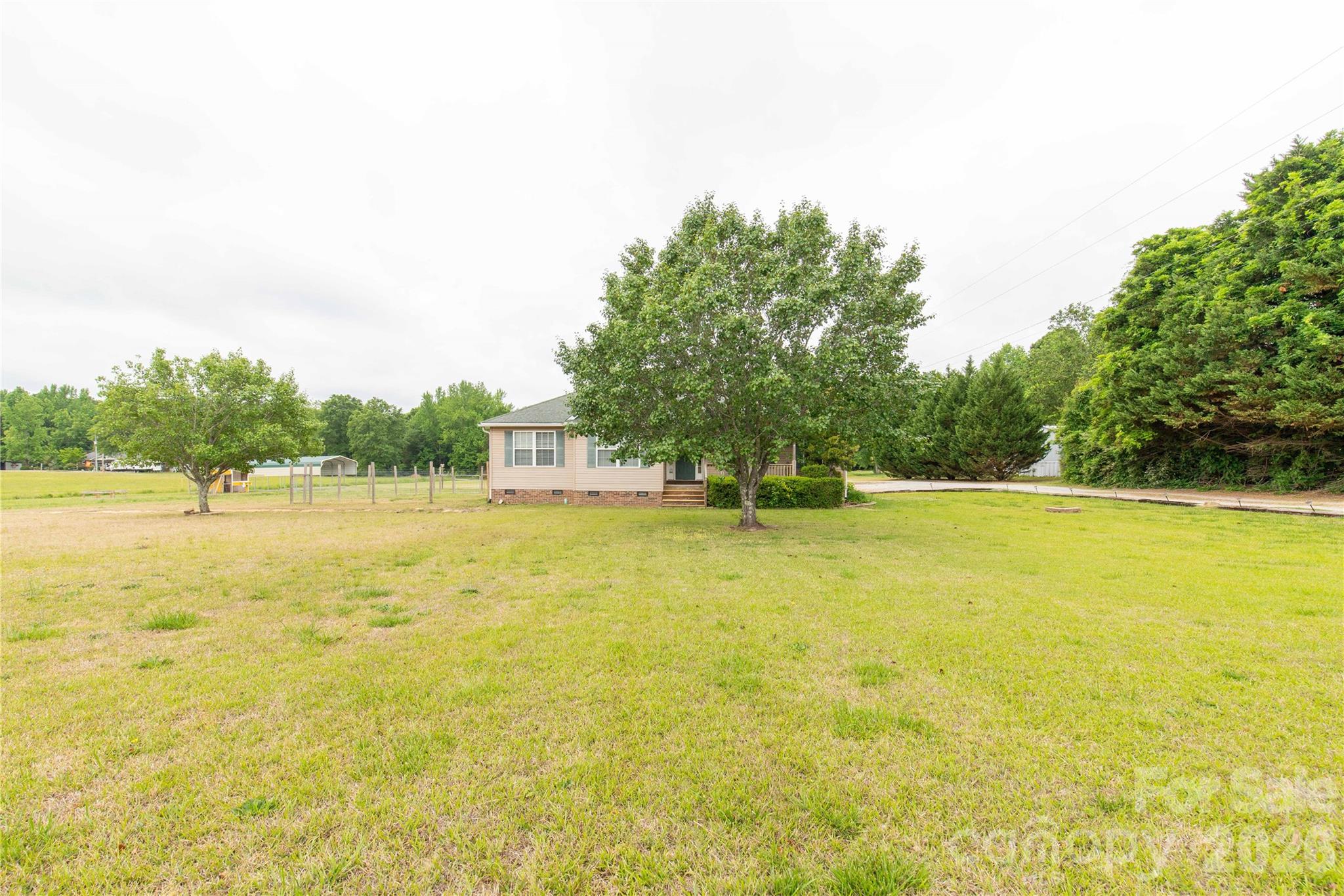 main property photo 39