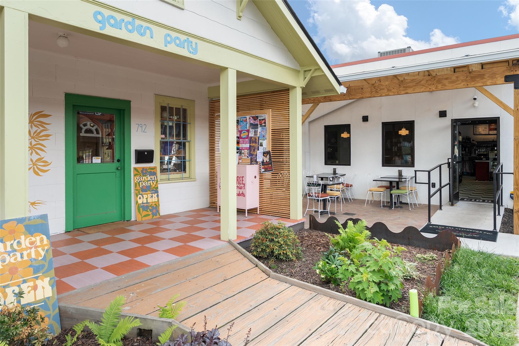 main property photo 27