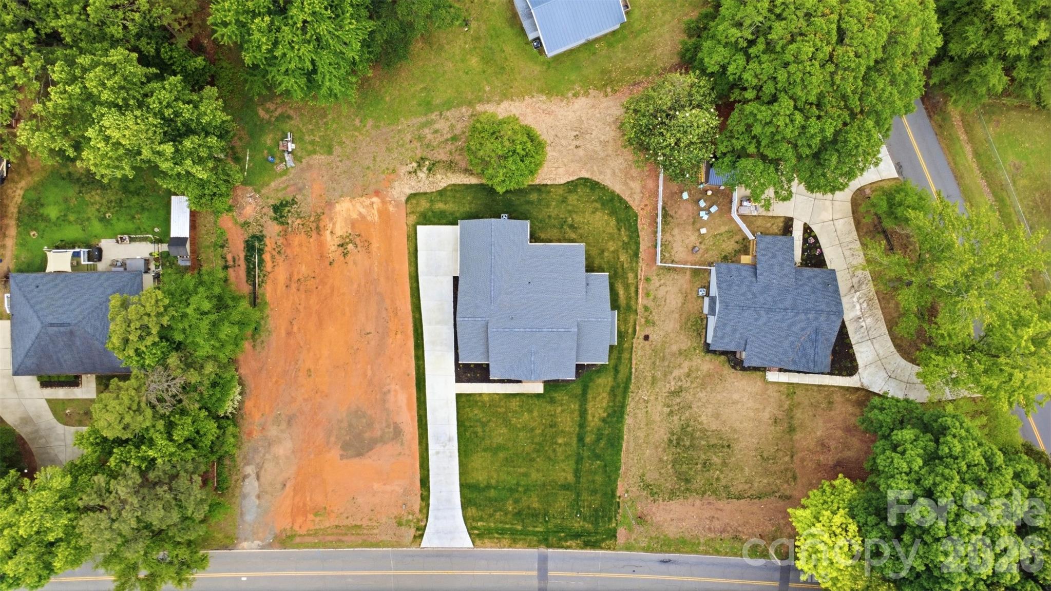 main property photo 33