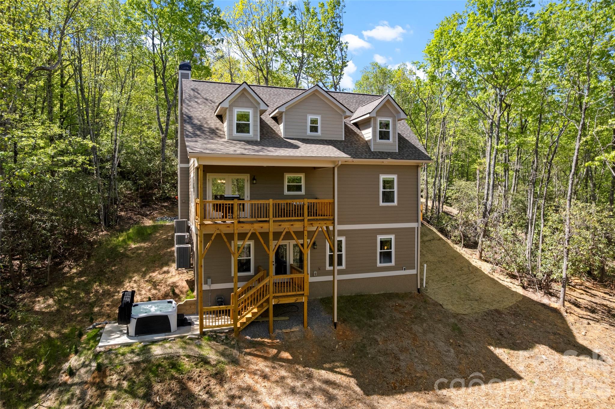 main property photo 32