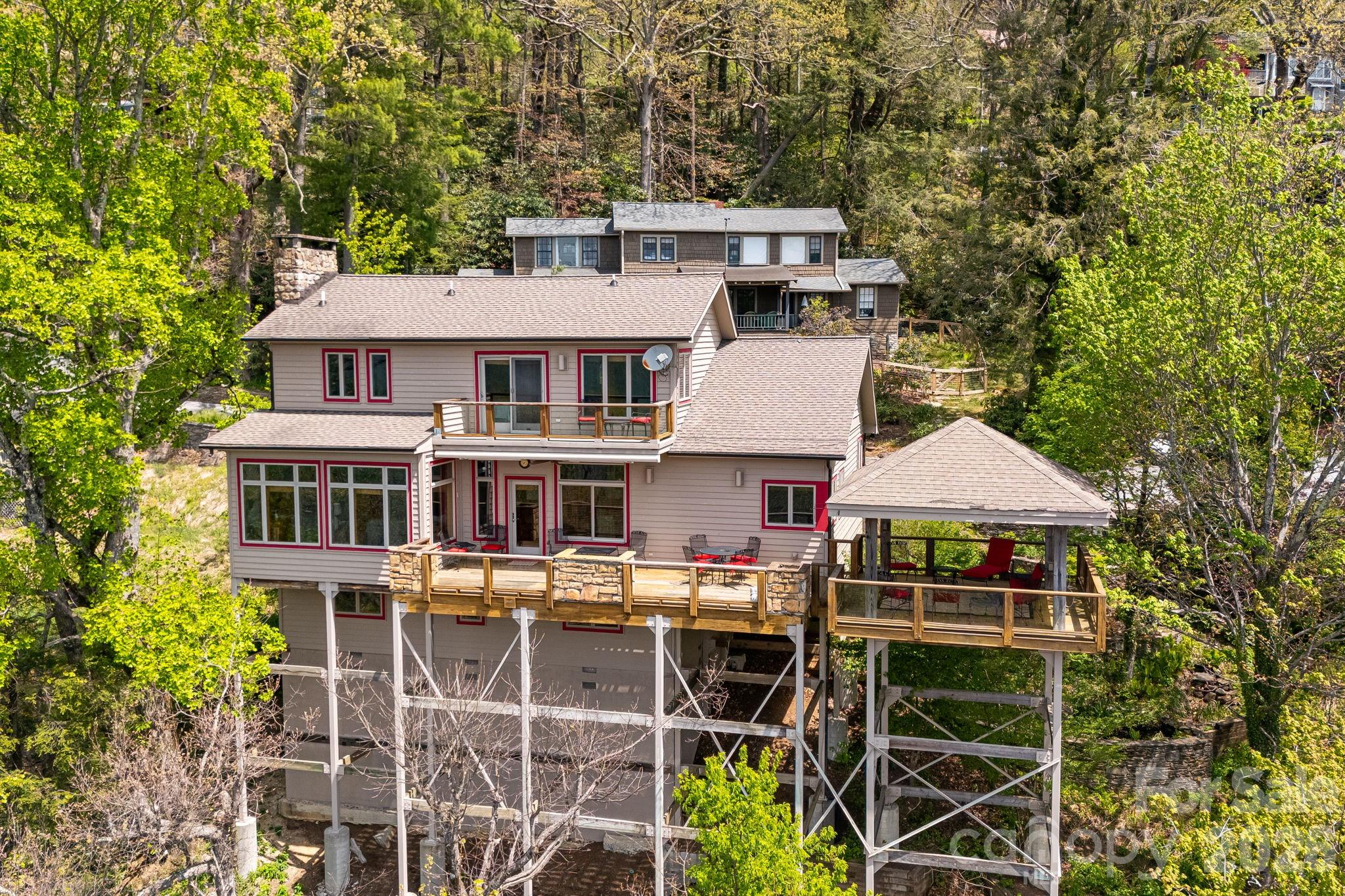 main property photo 39