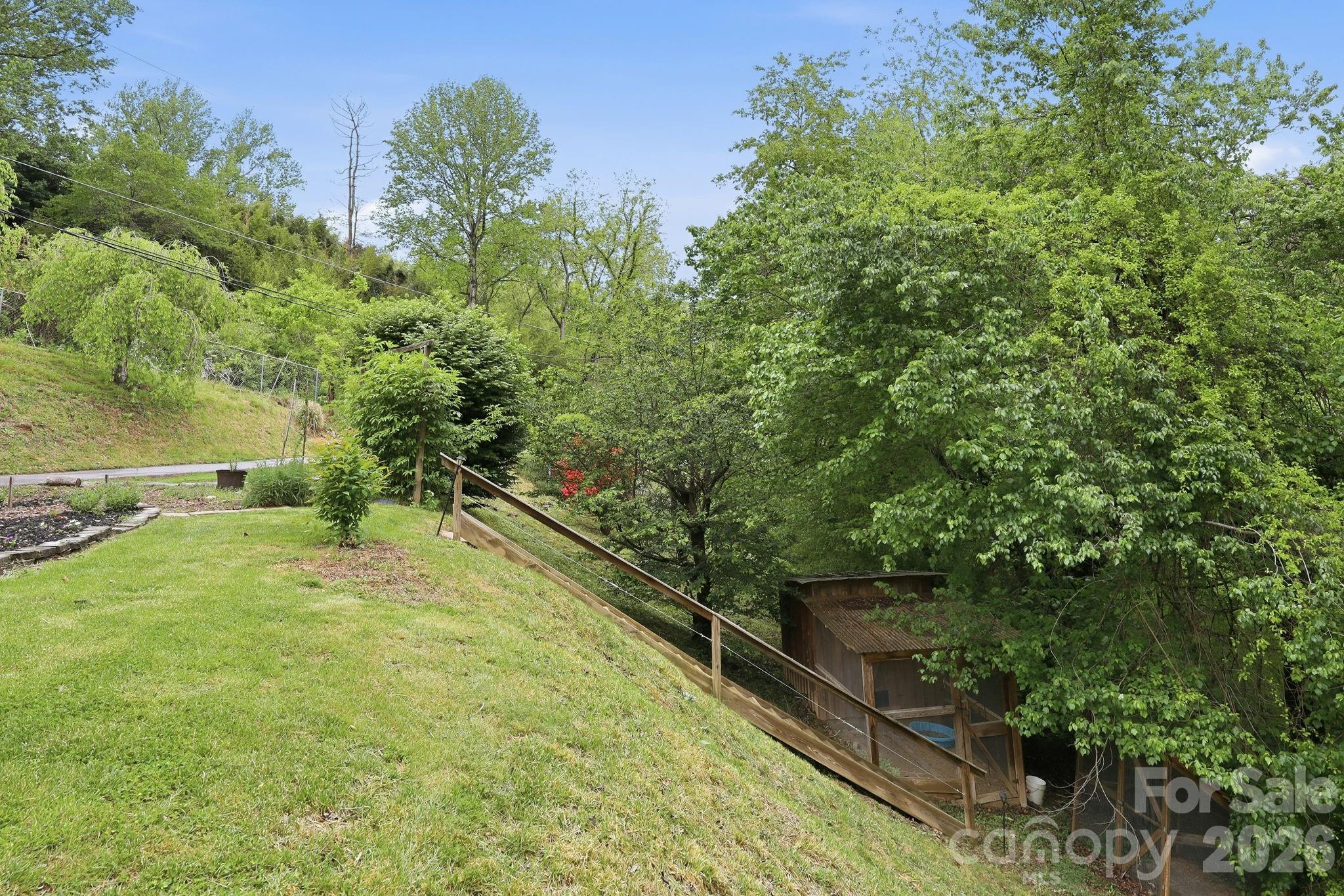 main property photo 22