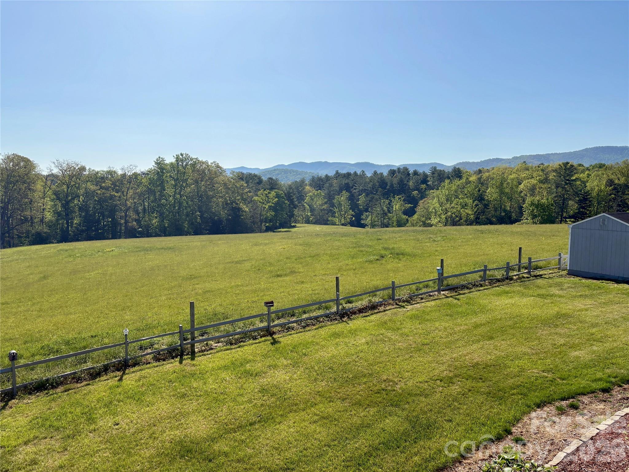 main property photo 30