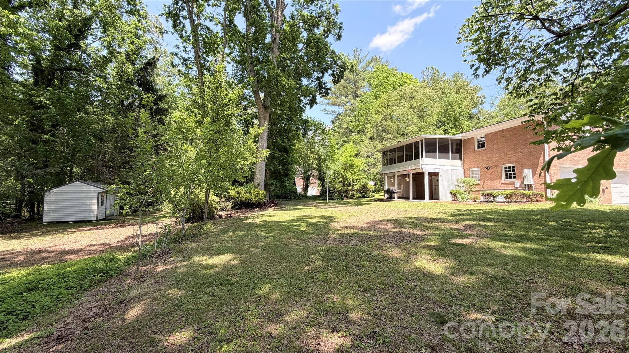 main property photo 41