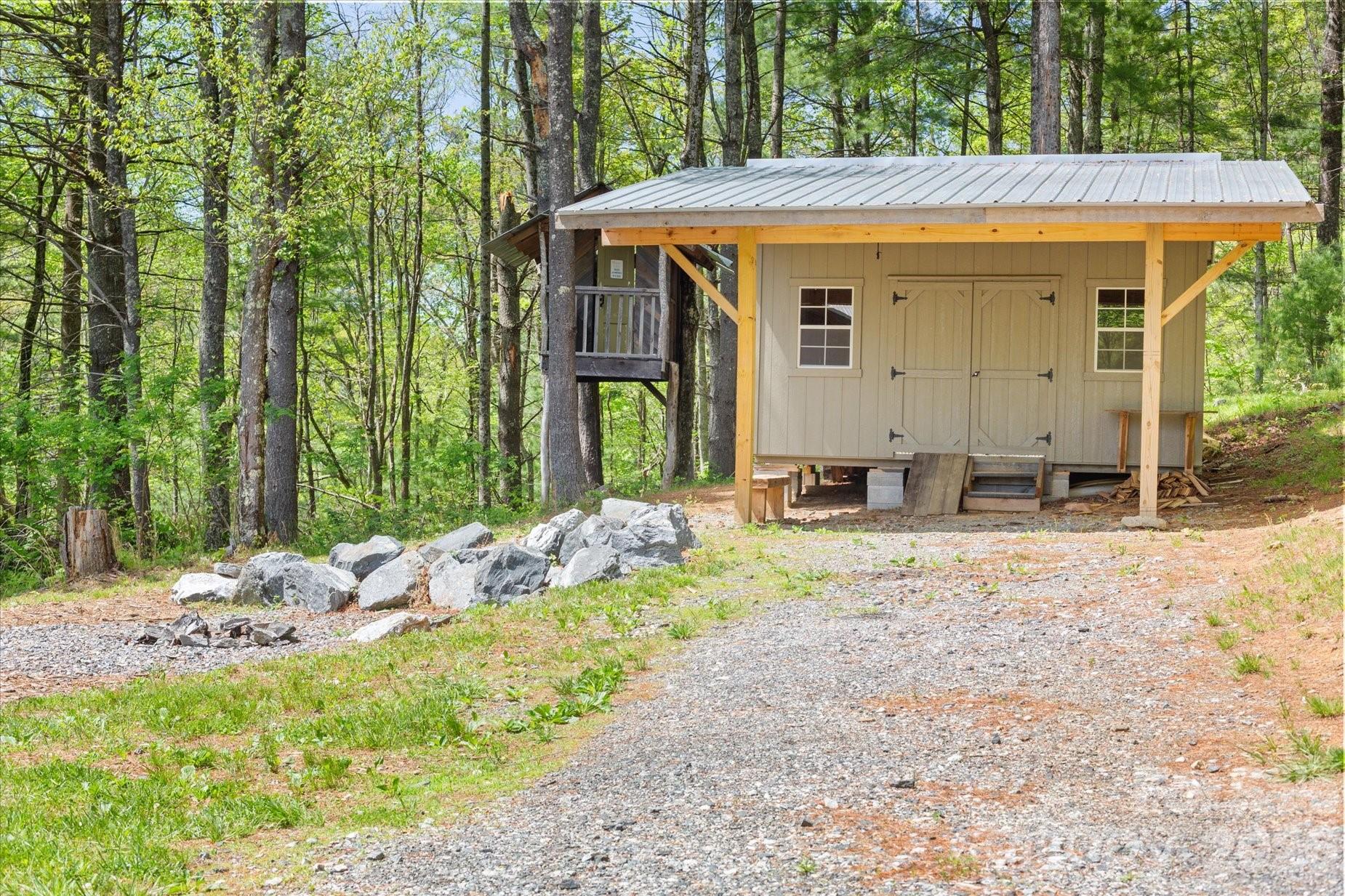 main property photo 38