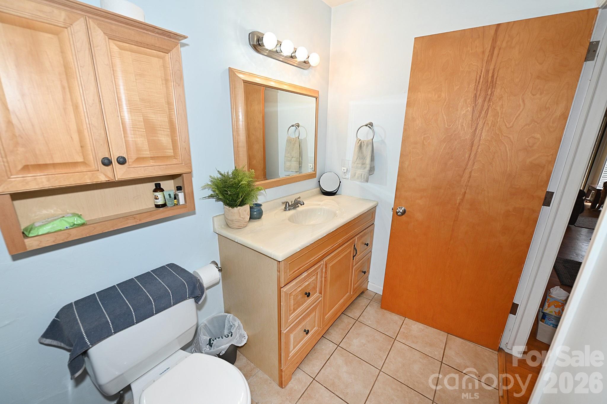main property photo 23
