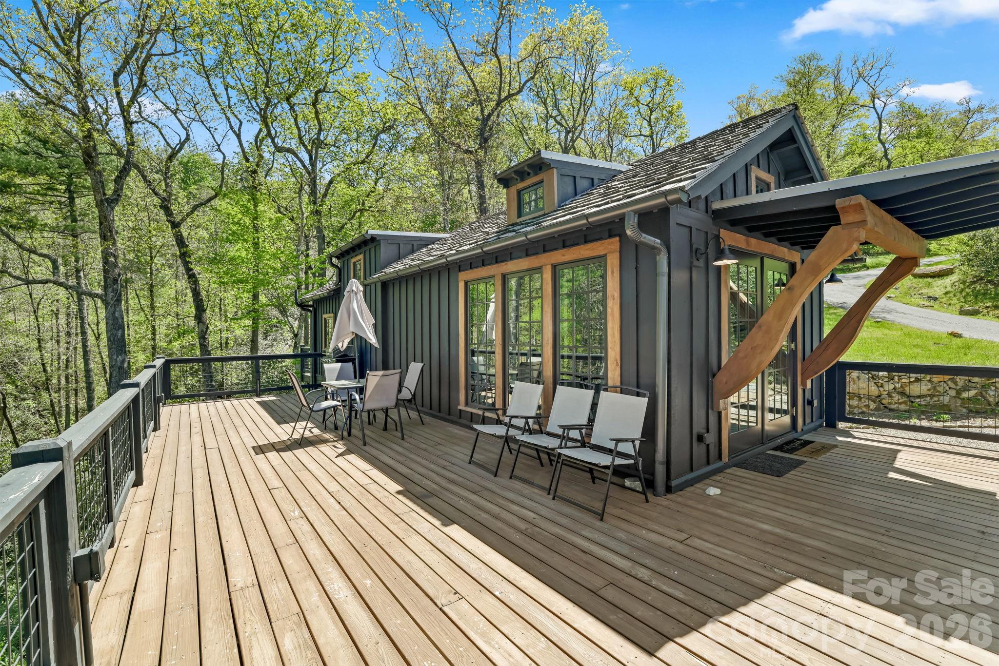 main property photo 27