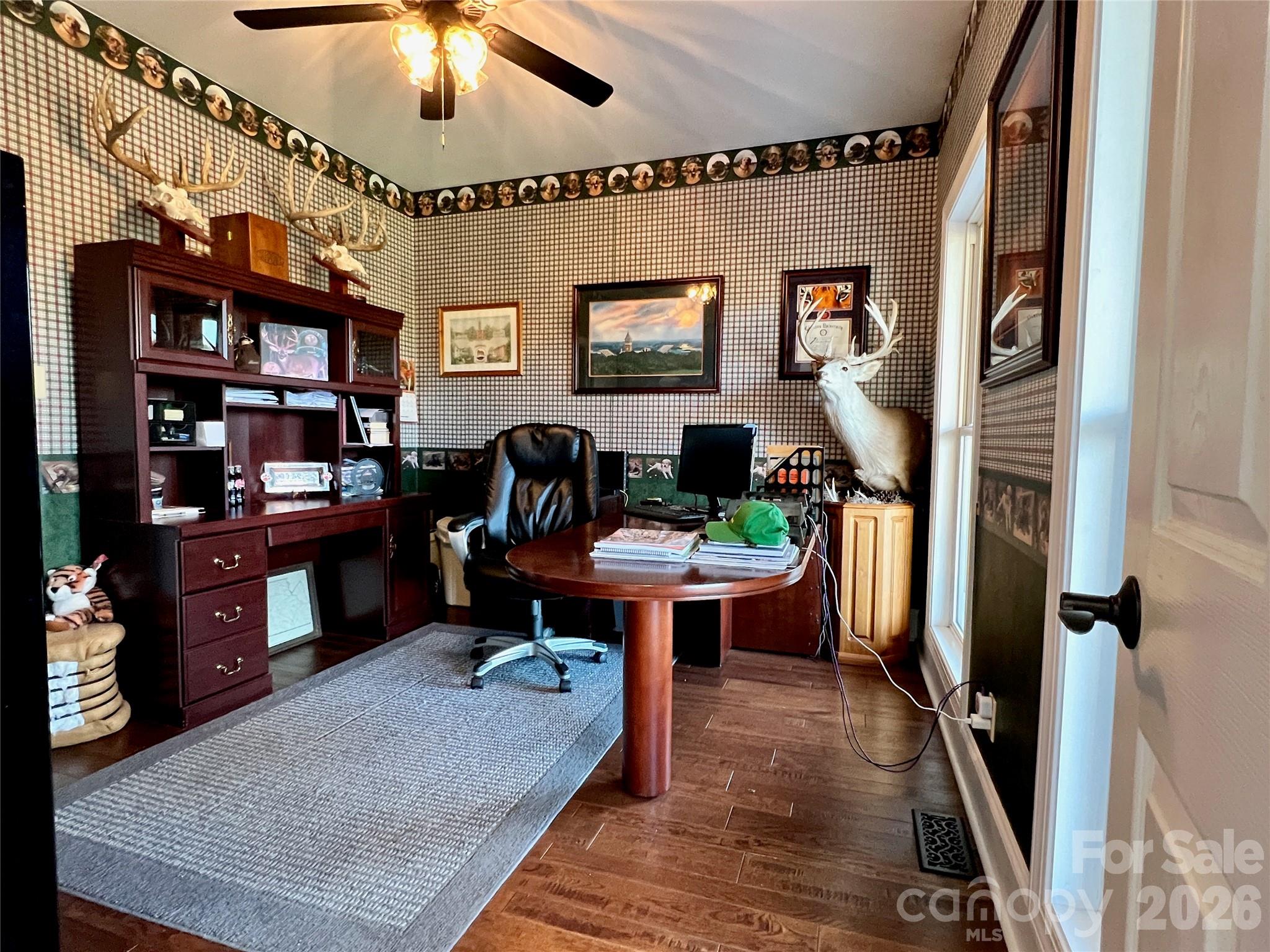 main property photo 12