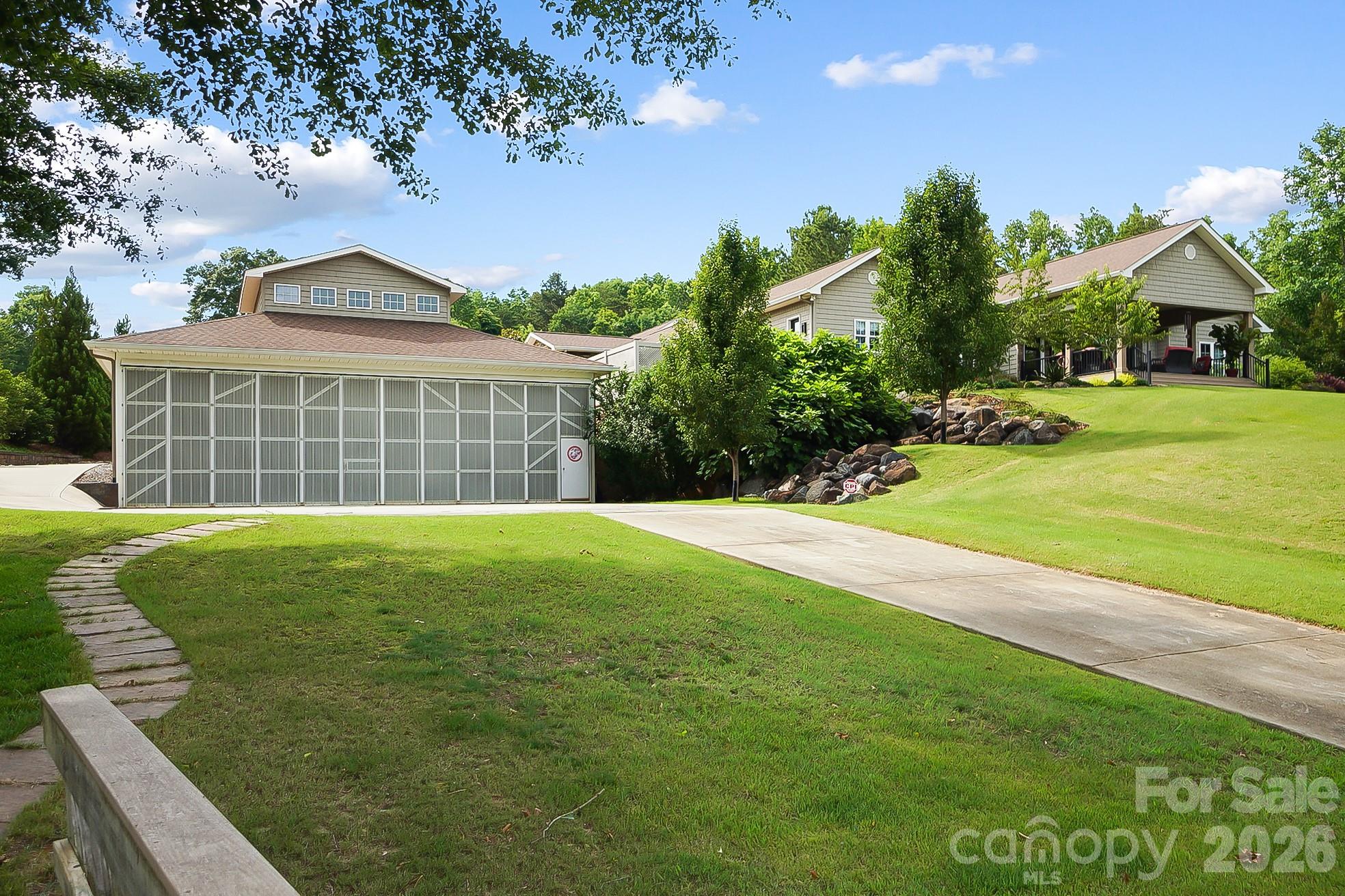 main property photo 38