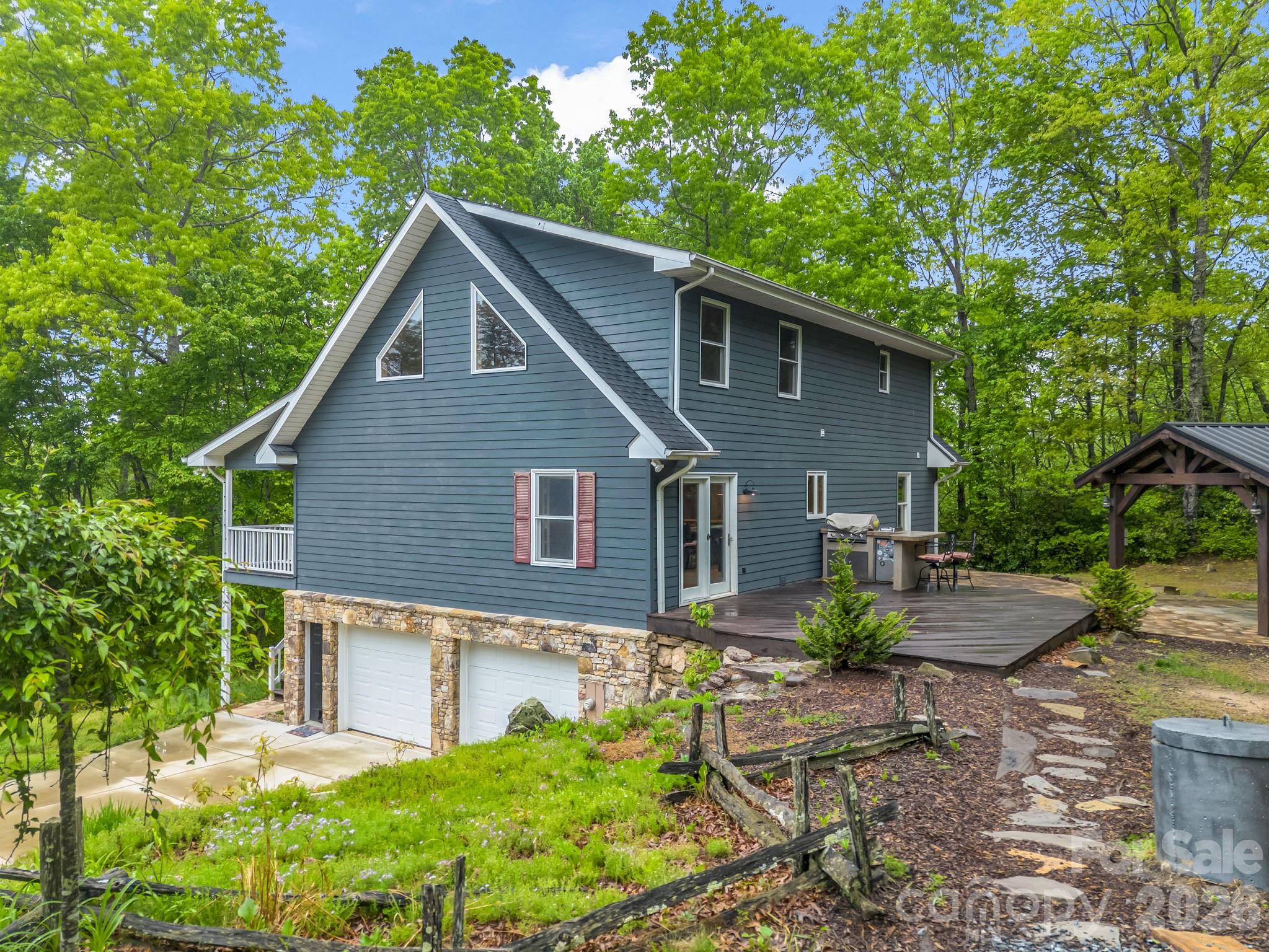 main property photo 5