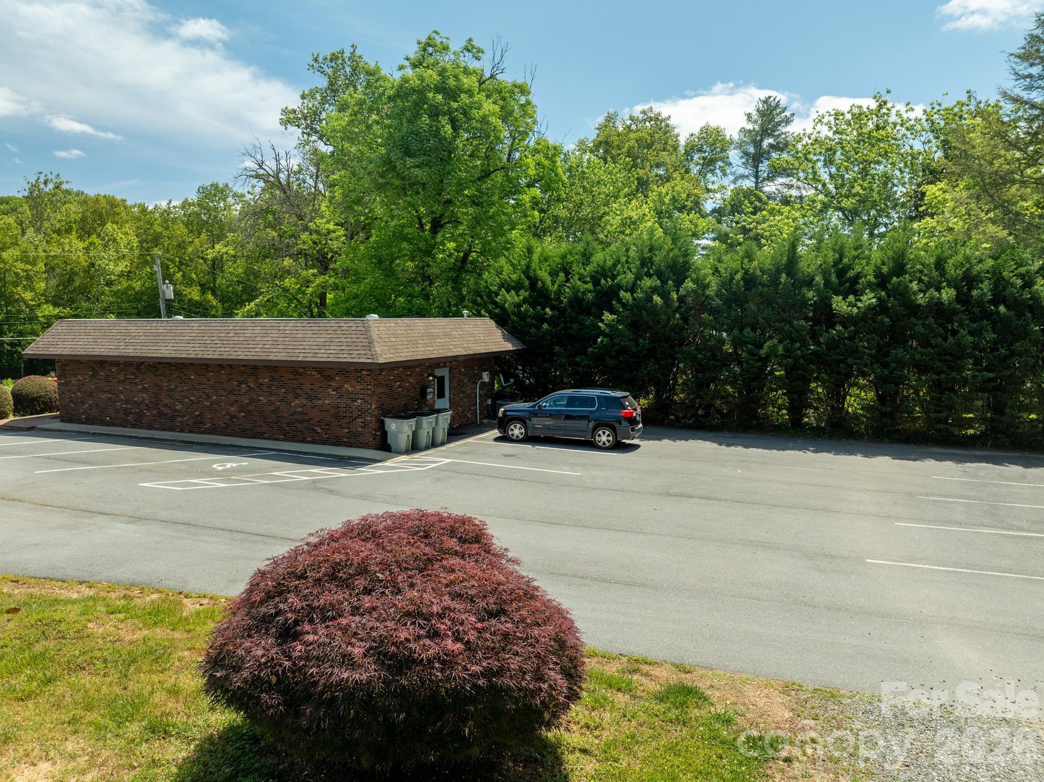 main property photo 35