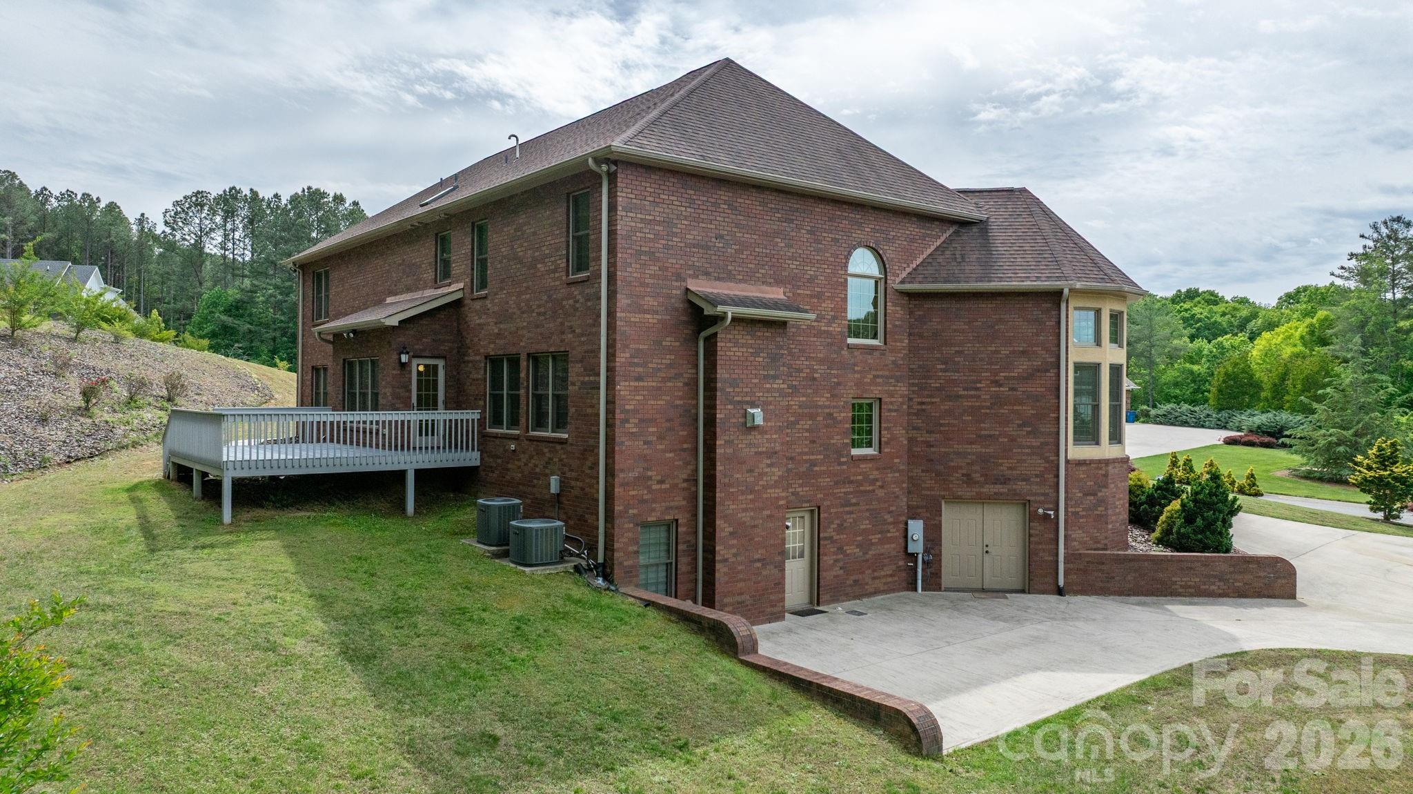 main property photo 42