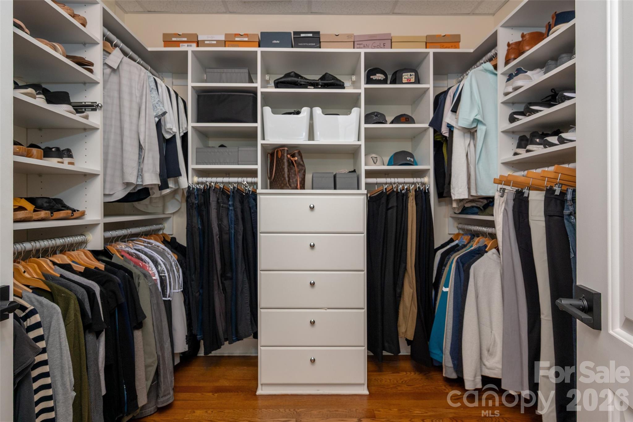 main property photo 14
