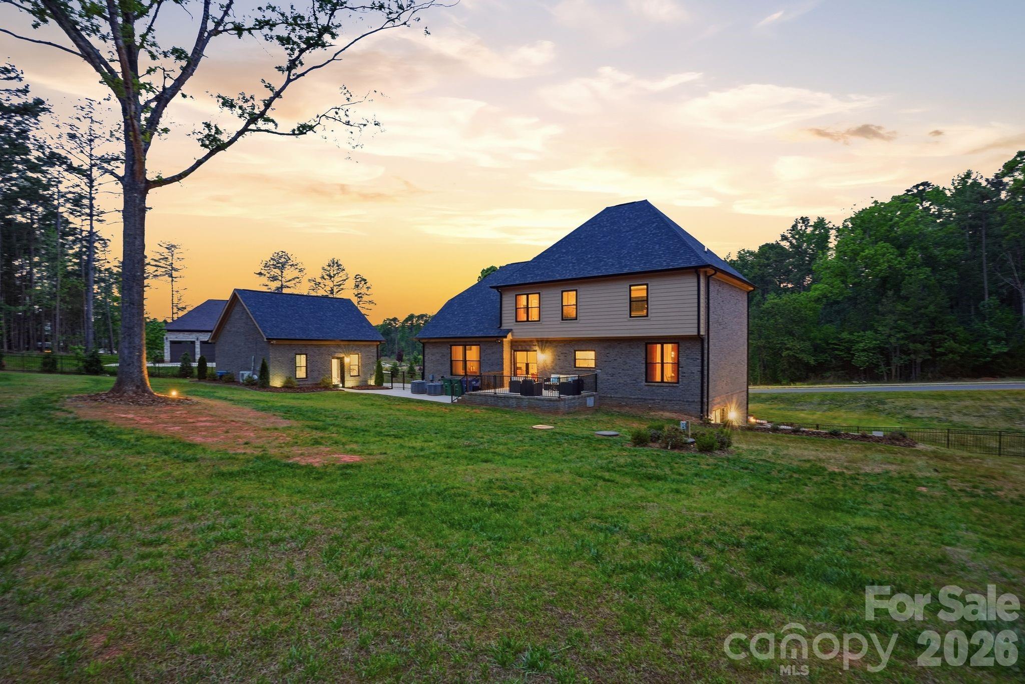 main property photo 45