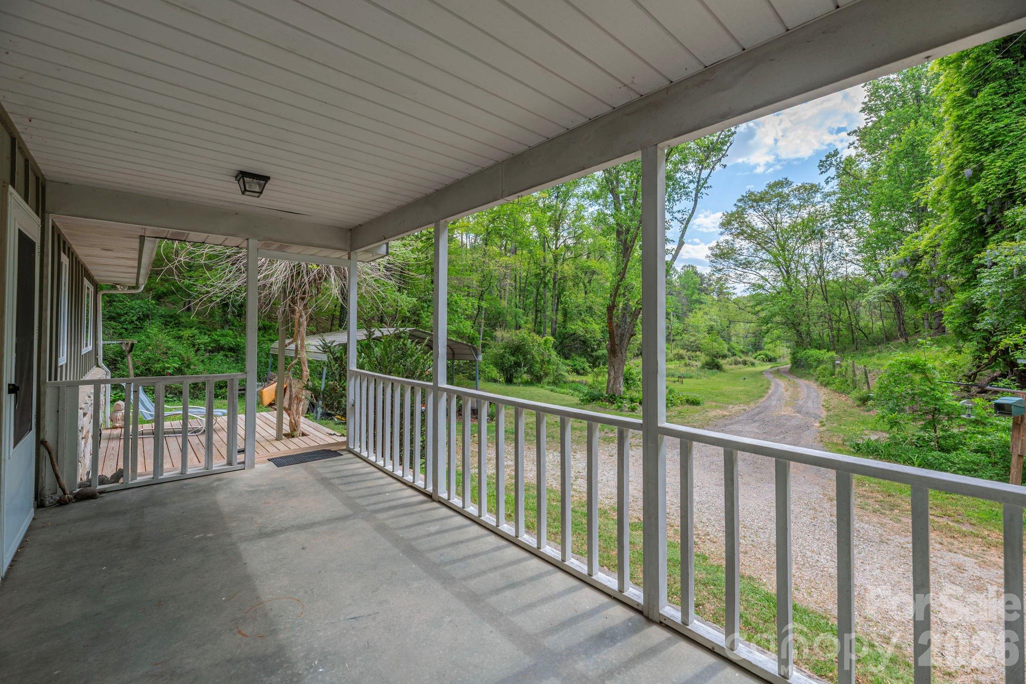 main property photo 11