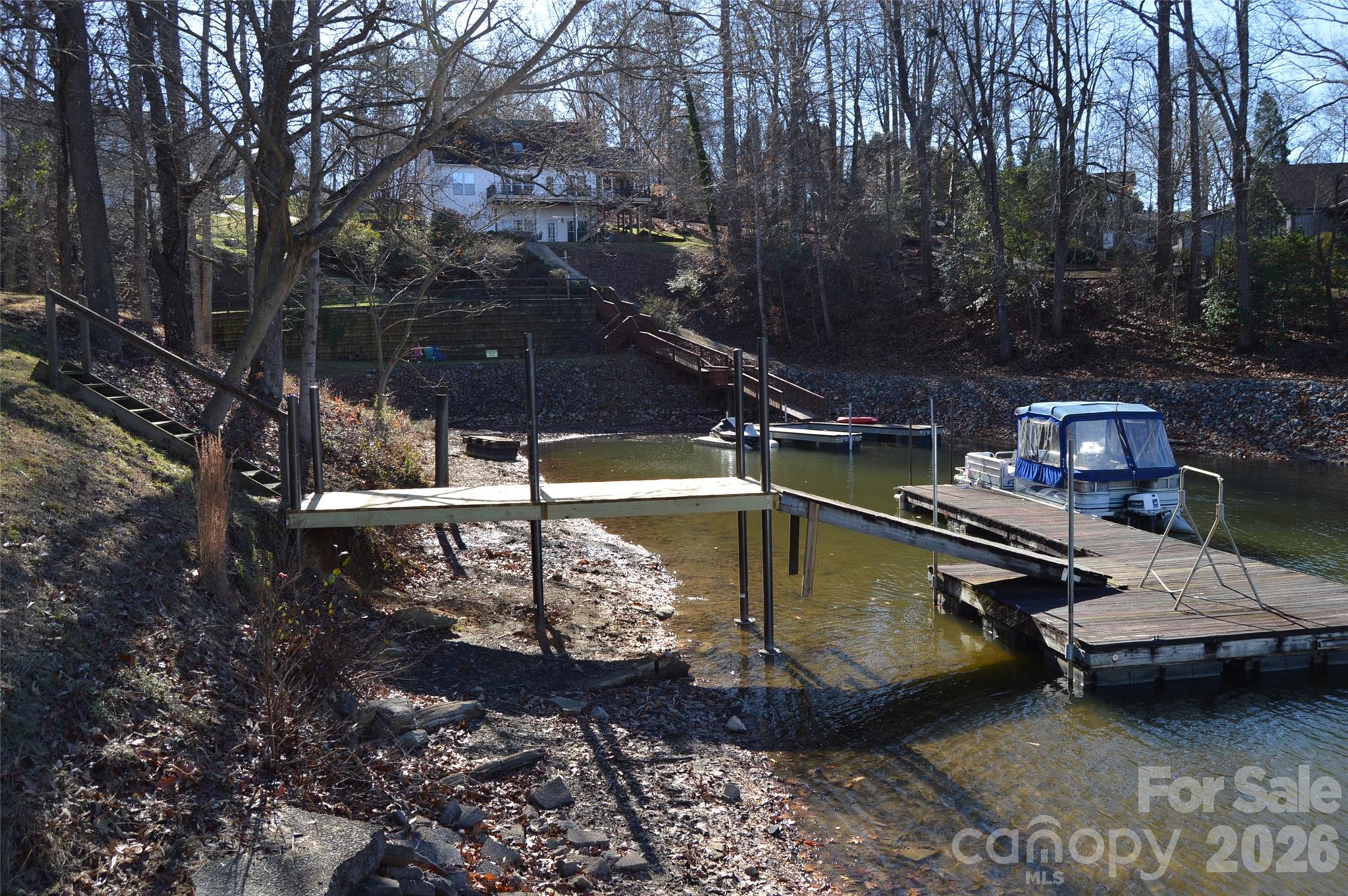 main property photo 10