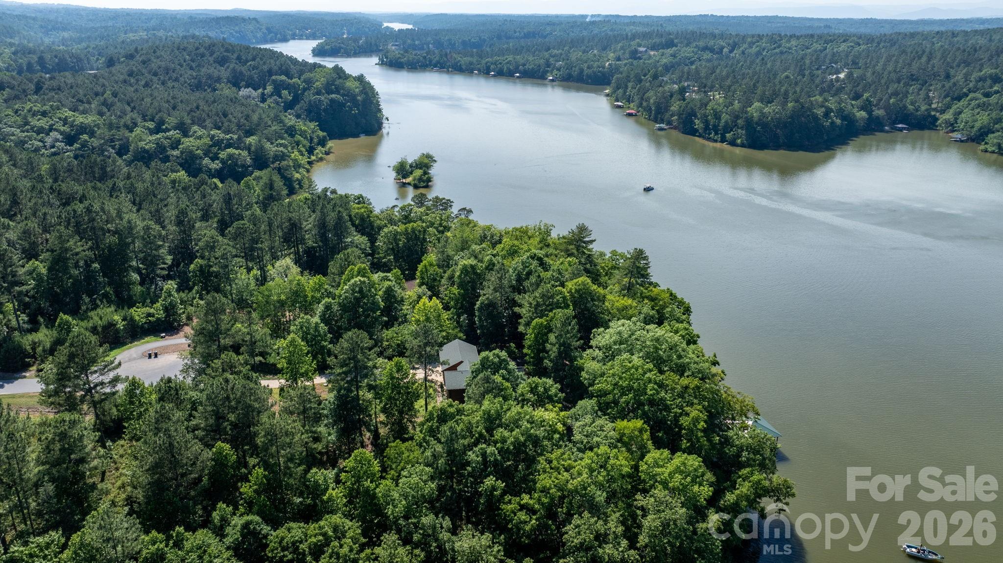 main property photo 9