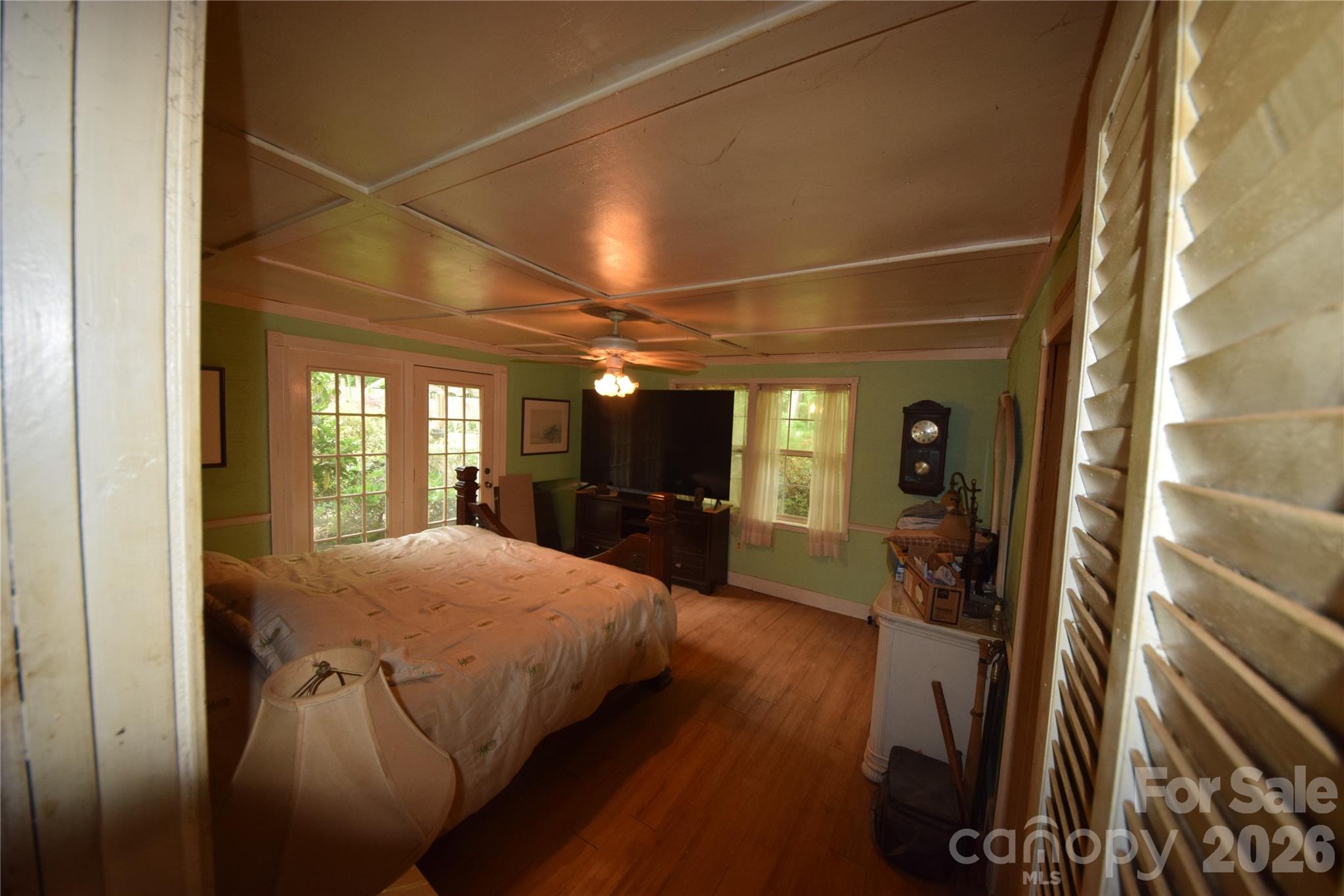 main property photo 27