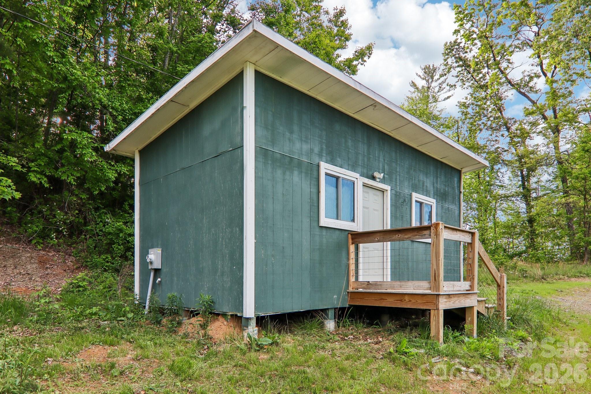 main property photo 41